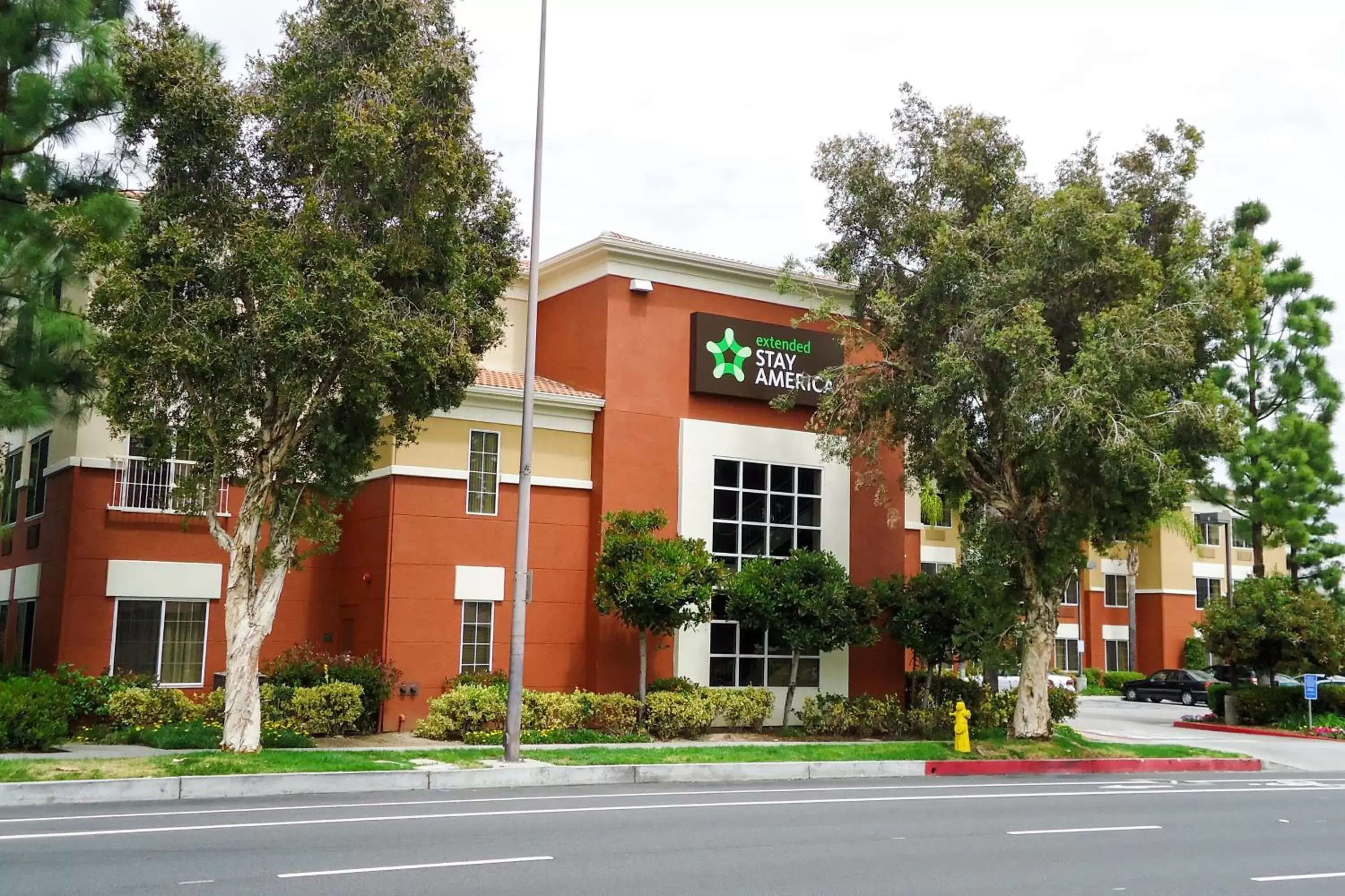 Property Building in Extended Stay America Suites - Los Angeles - Glendale