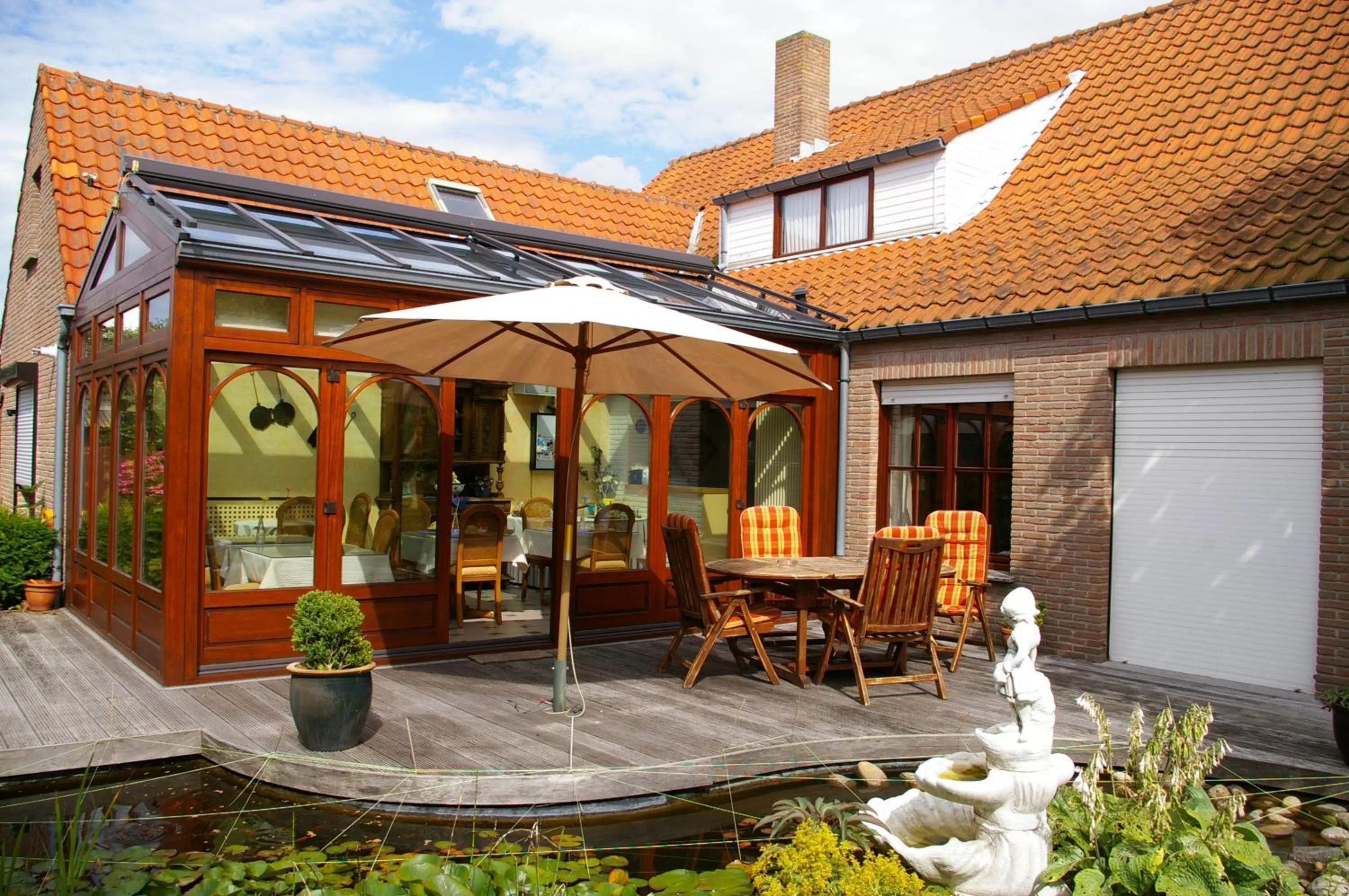 Property building in Villa Monique