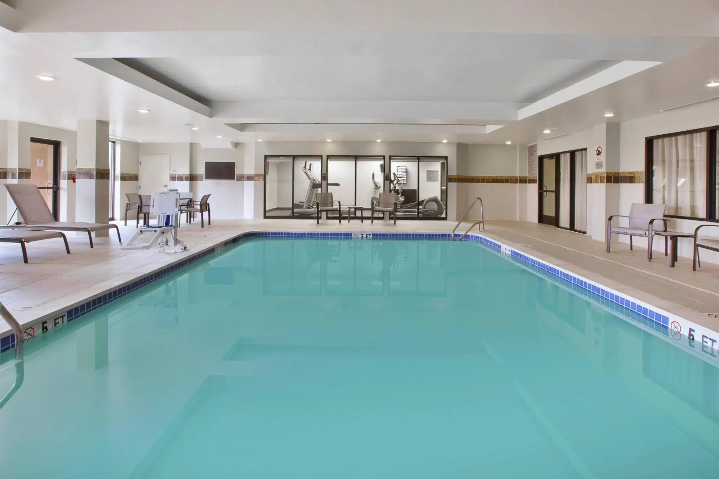 Swimming Pool in Courtyard by Marriott Somerset