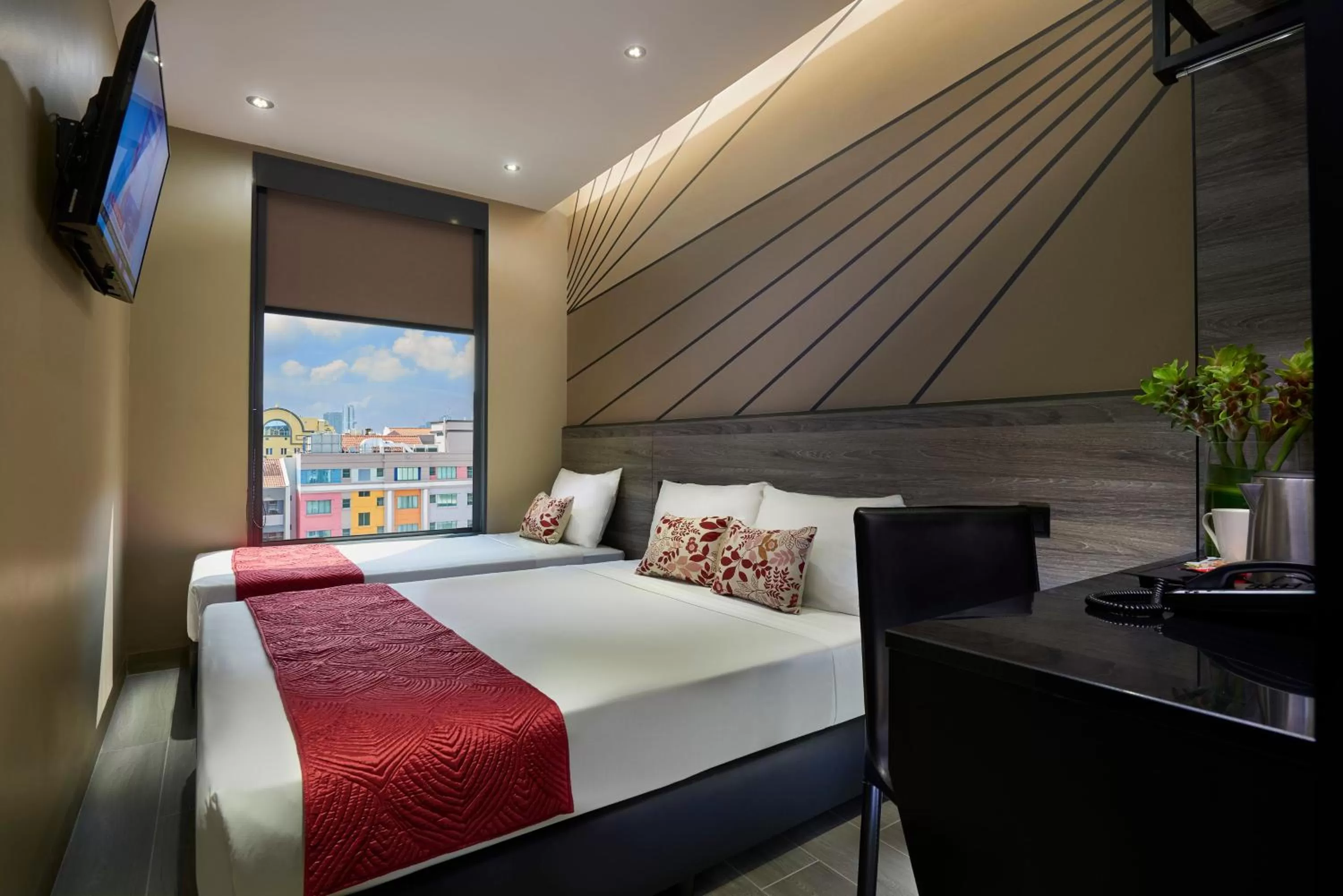 View (from property/room), Bed in Hotel Boss