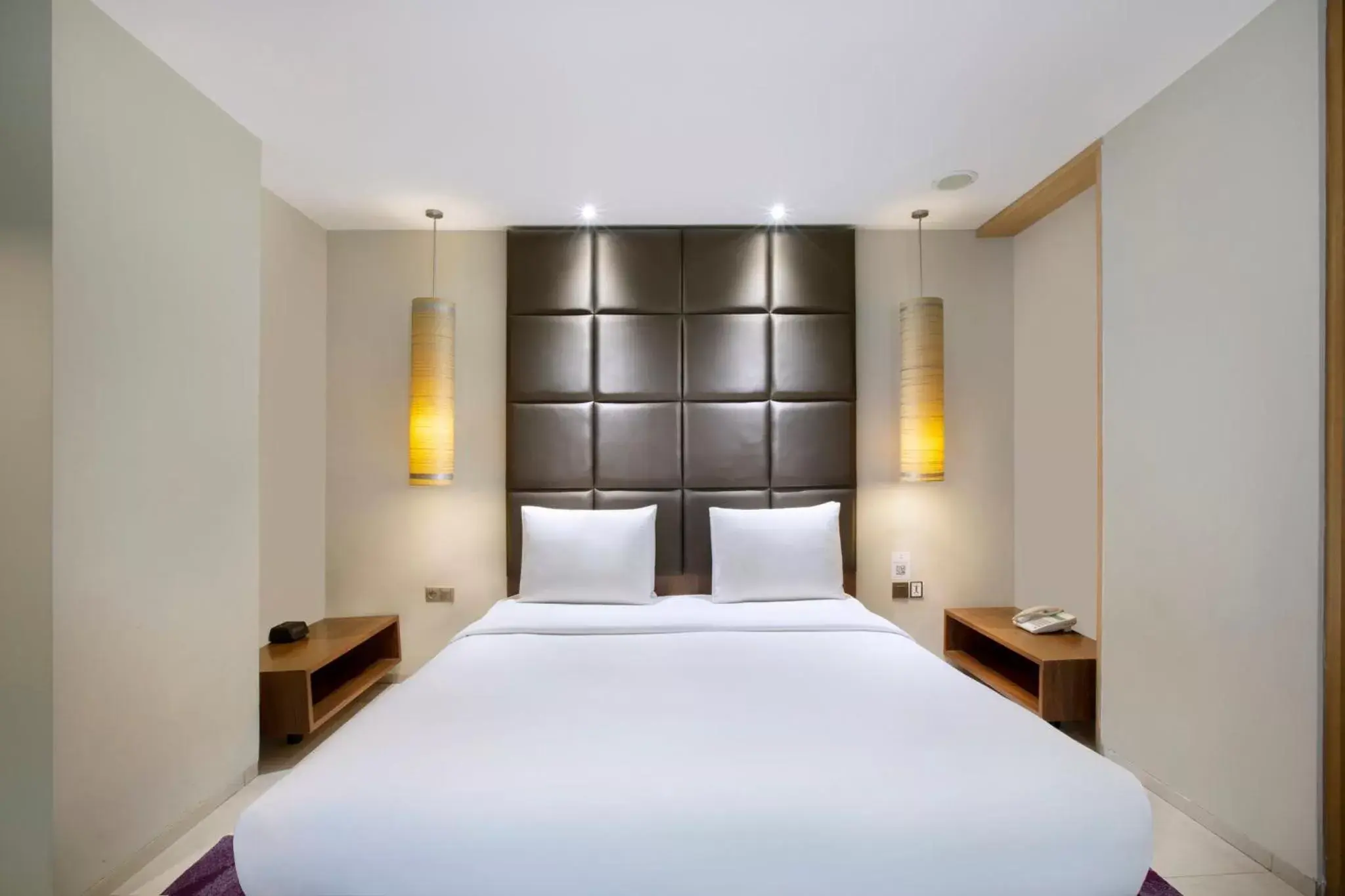 Photo of the whole room, Bed in Holiday Inn Bandung Pasteur, an IHG Hotel