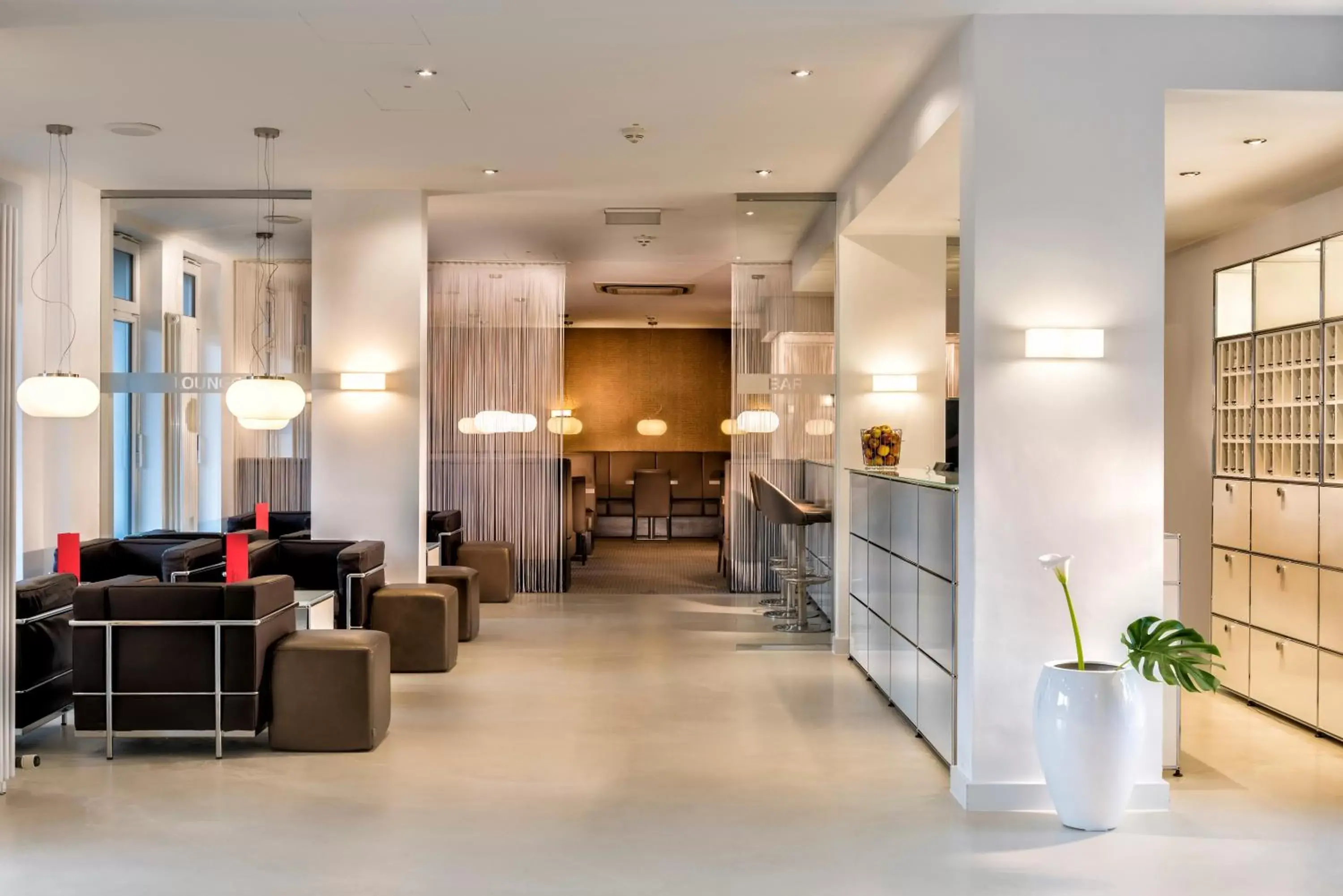 Lobby or reception in Hotel Conti Duisburg - Partner of SORAT Hotels