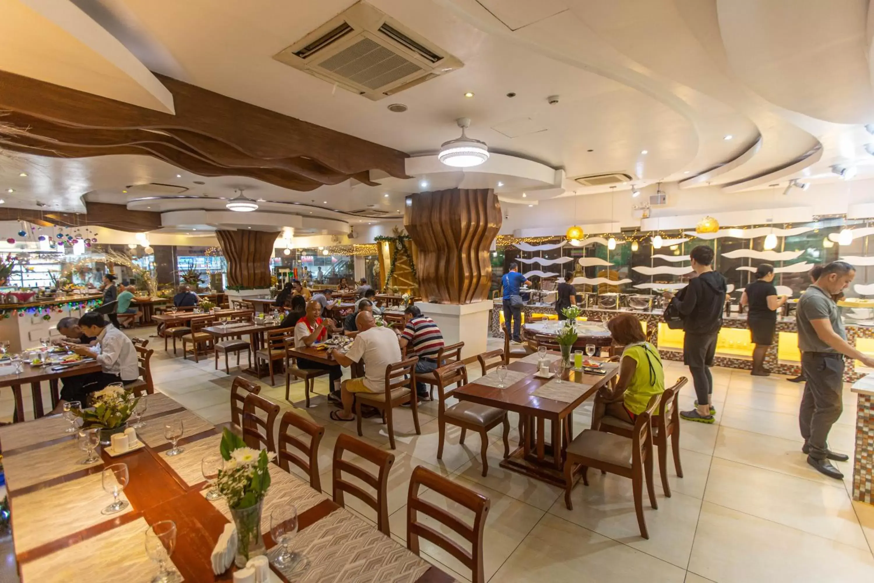 Restaurant/places to eat in Hotel Essencia Restaurant/places to eat in Hotel Essencia