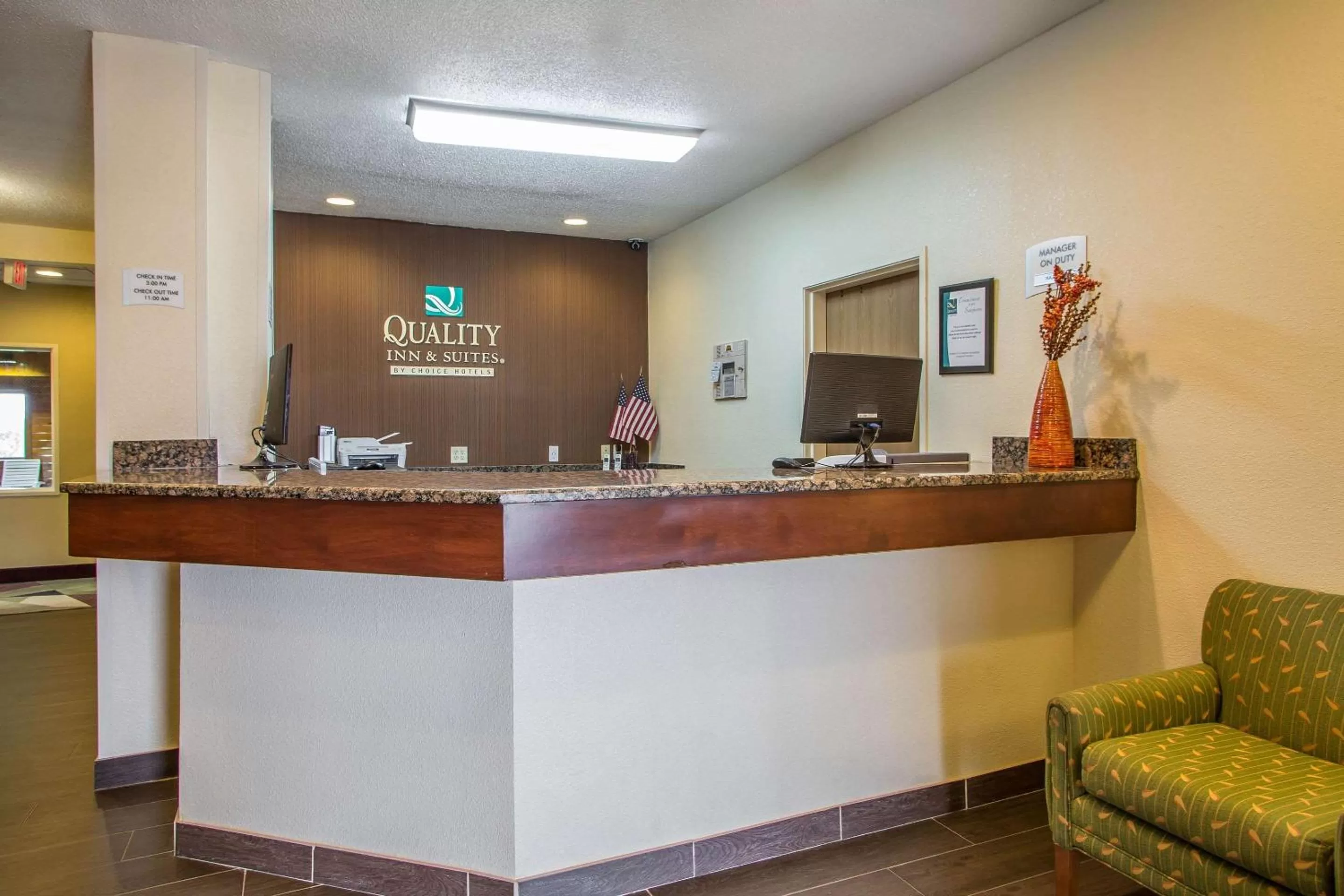 Lobby or reception in Quality Inn & Suites Bloomington I-55 and I-74