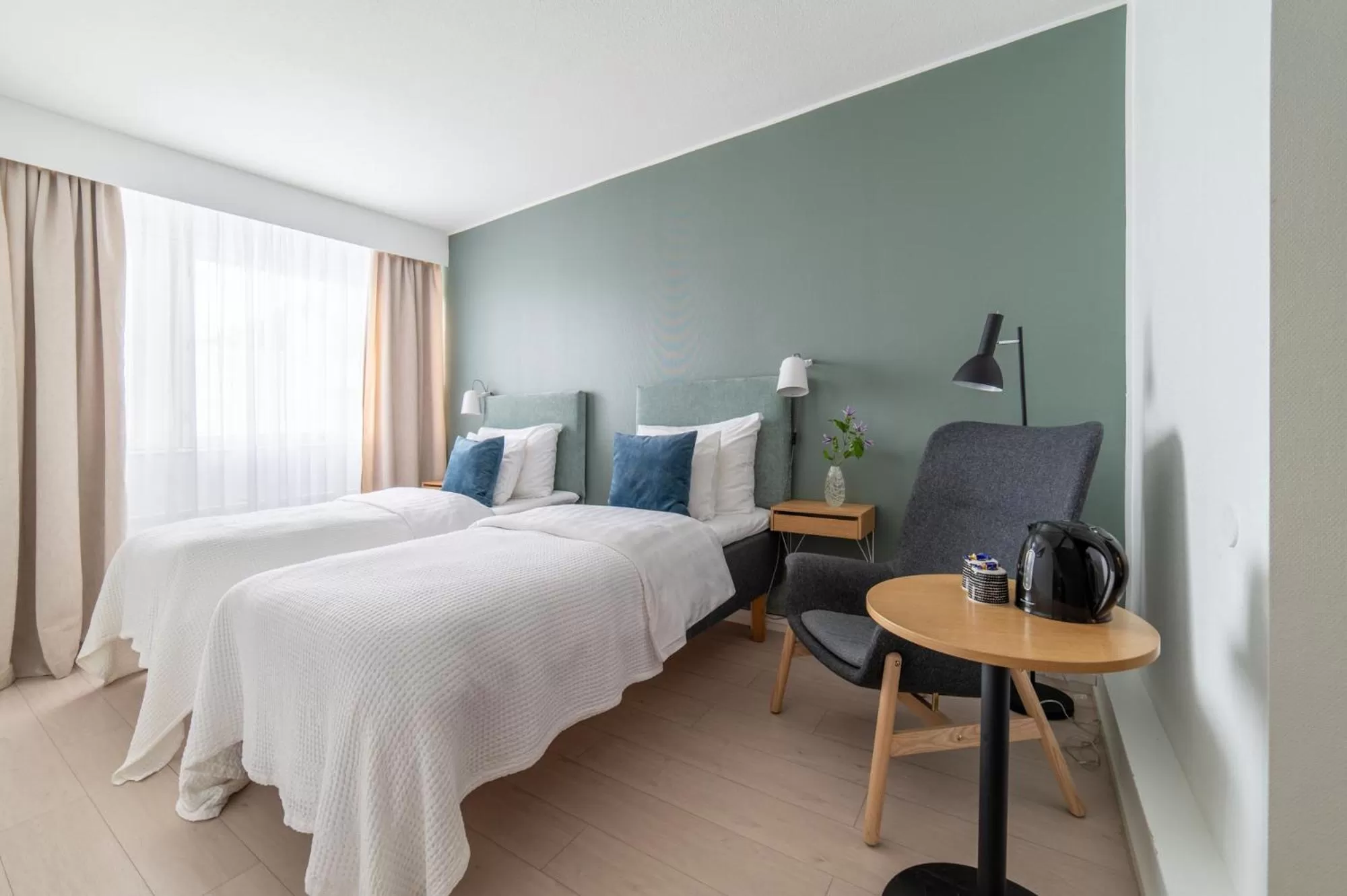 Coffee/tea facilities, Bed in Hotel Sparre