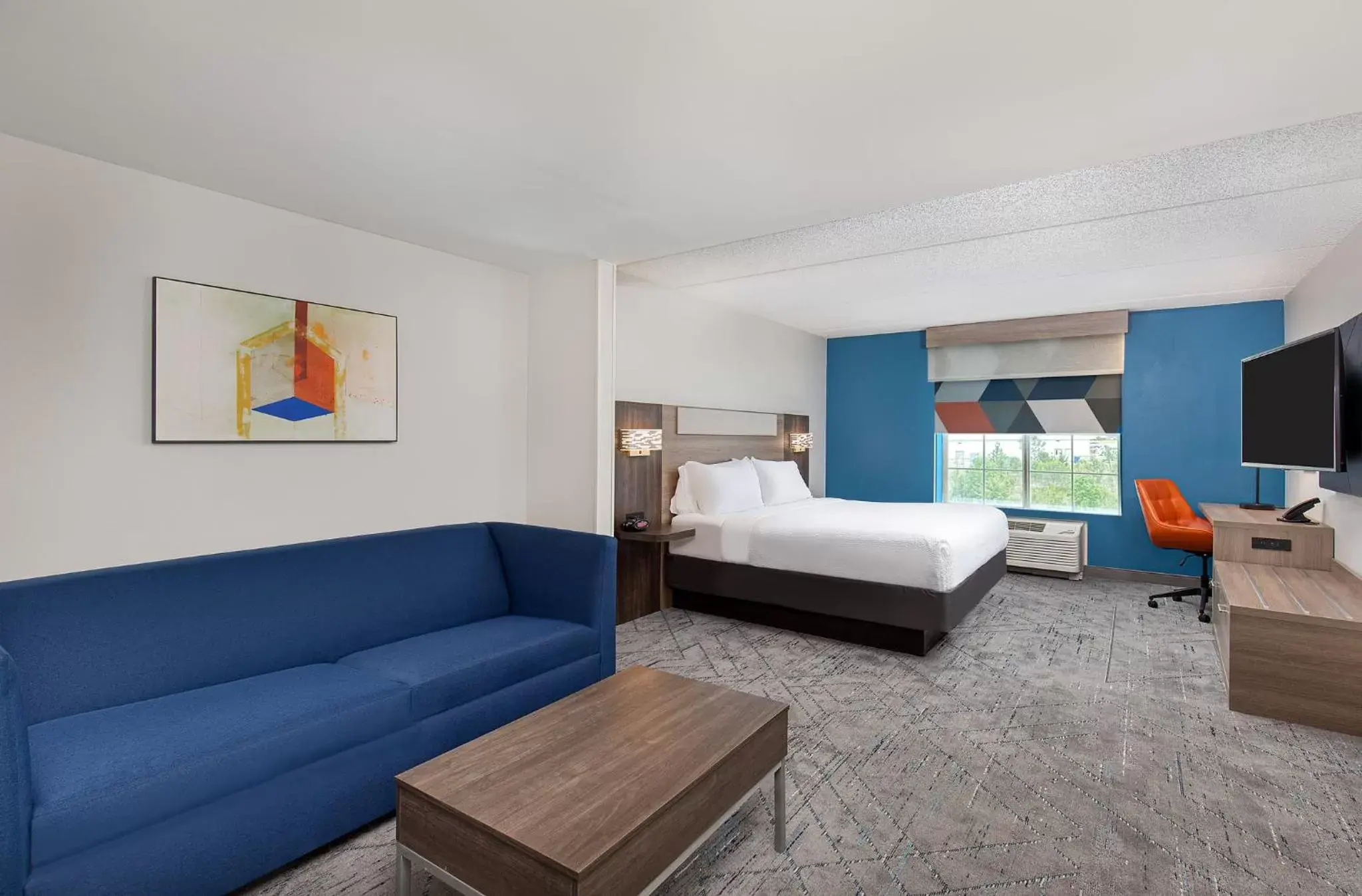 Photo of the whole room in Holiday Inn Express & Suites Columbus at Northlake, an IHG Hotel