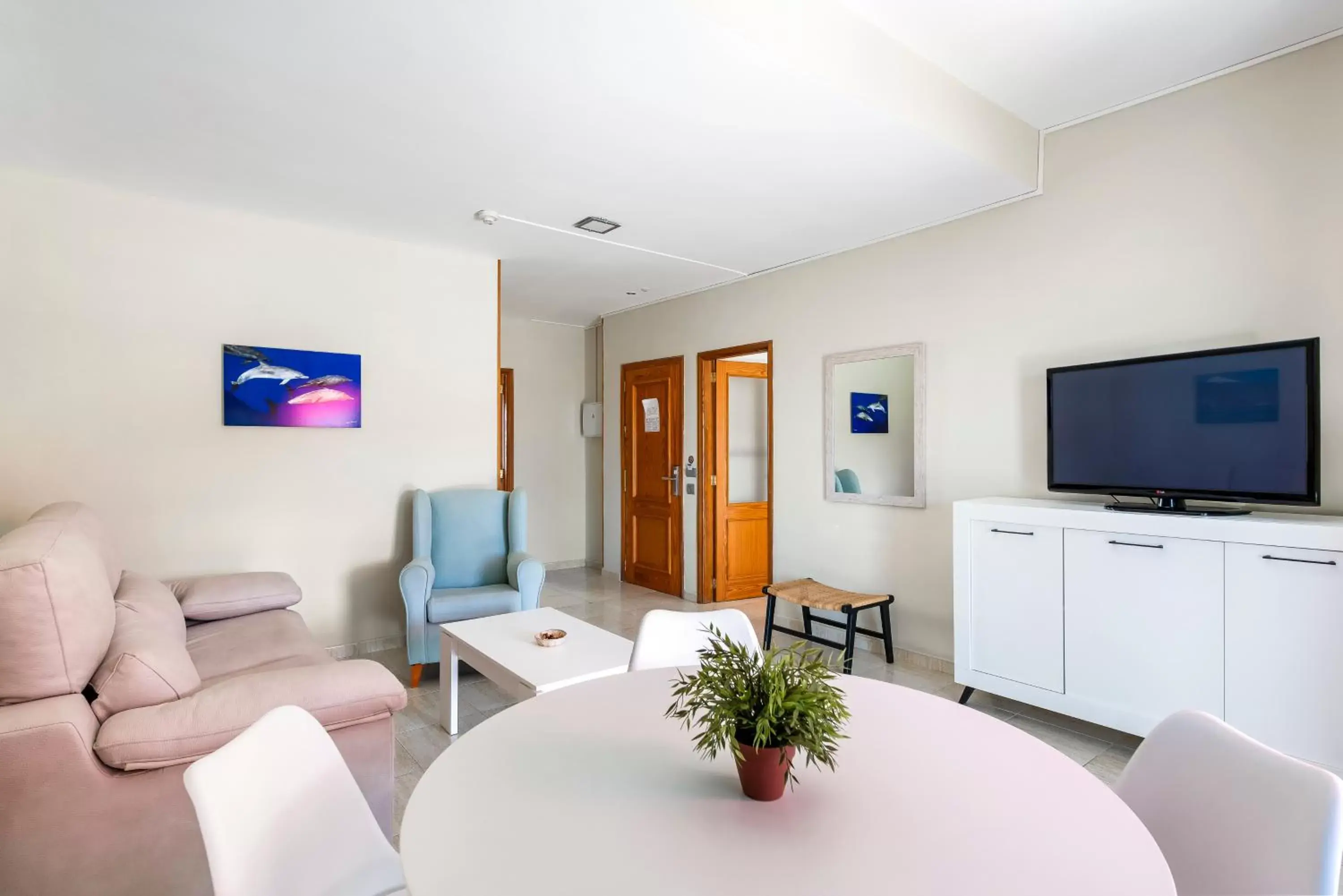 Communal lounge/ TV room in Hotel Andrea´s Communal lounge/ TV room in Hotel Andrea´s