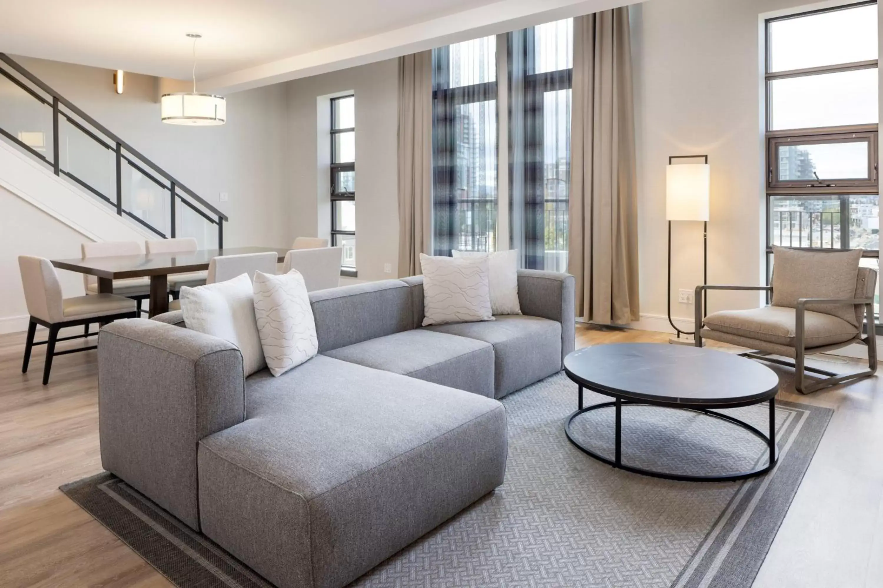 Living room, Seating Area in Delta Hotels by Marriott Victoria Ocean Pointe Resort