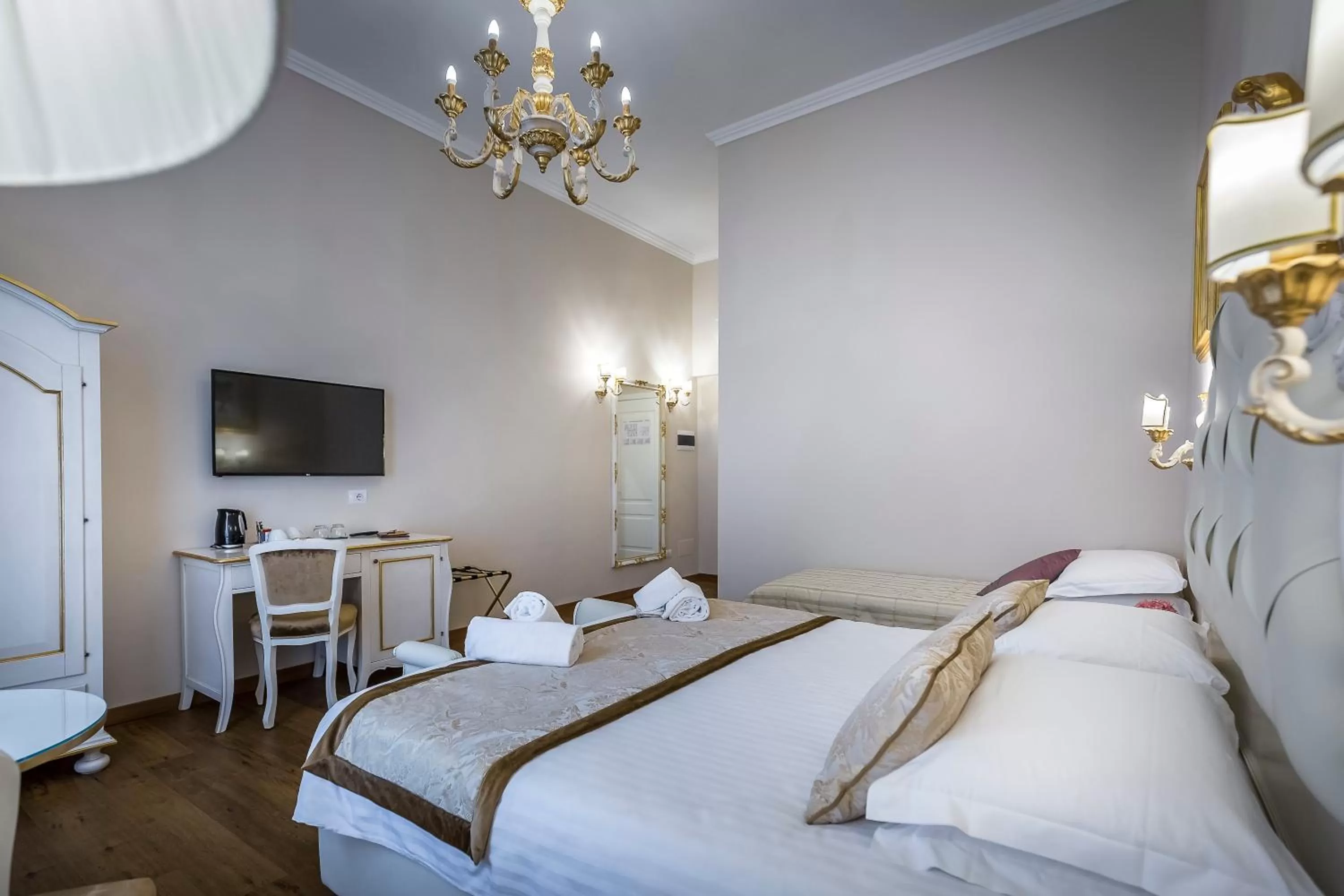 Bedroom, Bed in B&B La Terrazza Sul Duomo