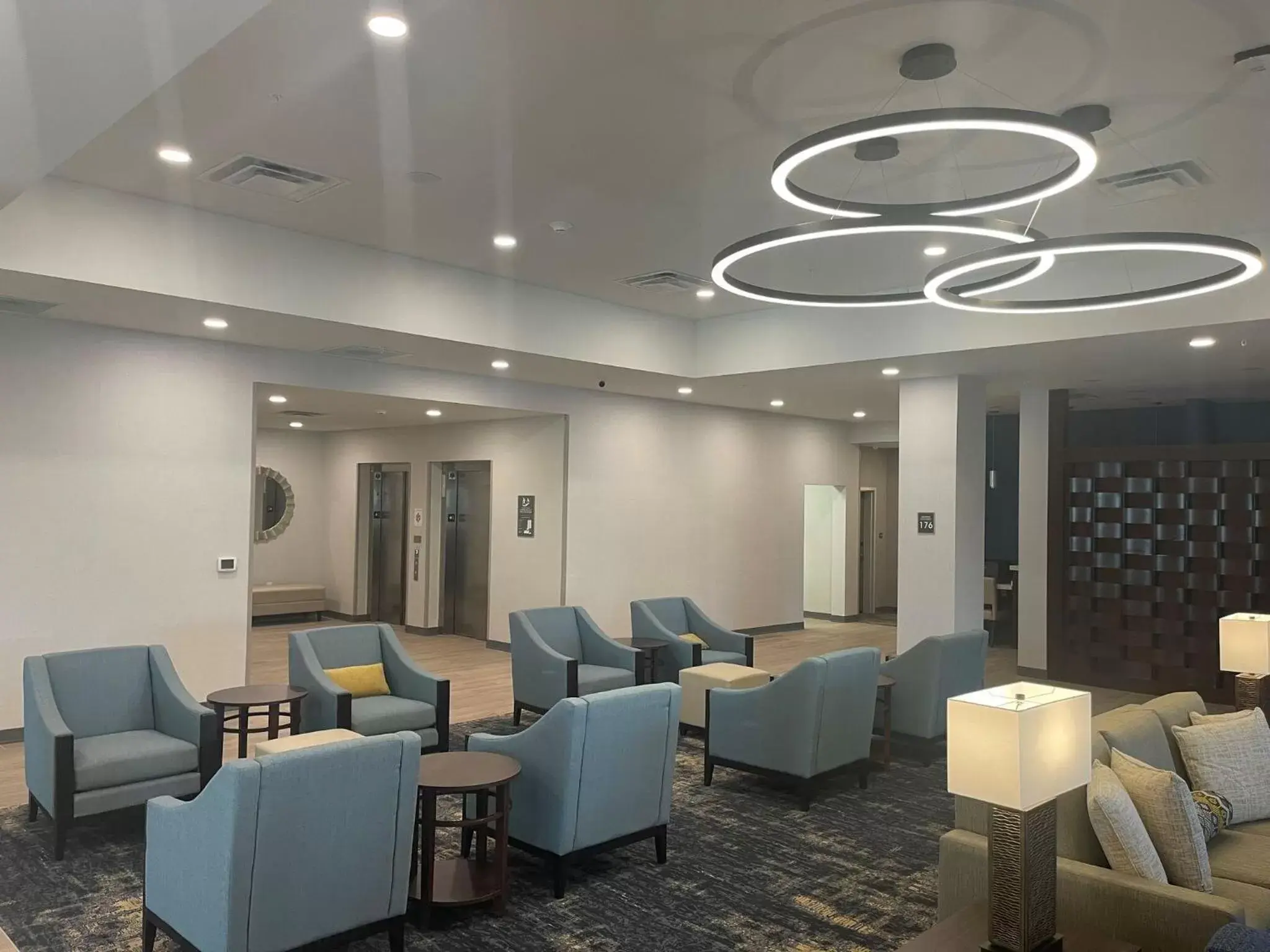 Lobby or reception in Comfort Suites Orlando Lake Buena Vista