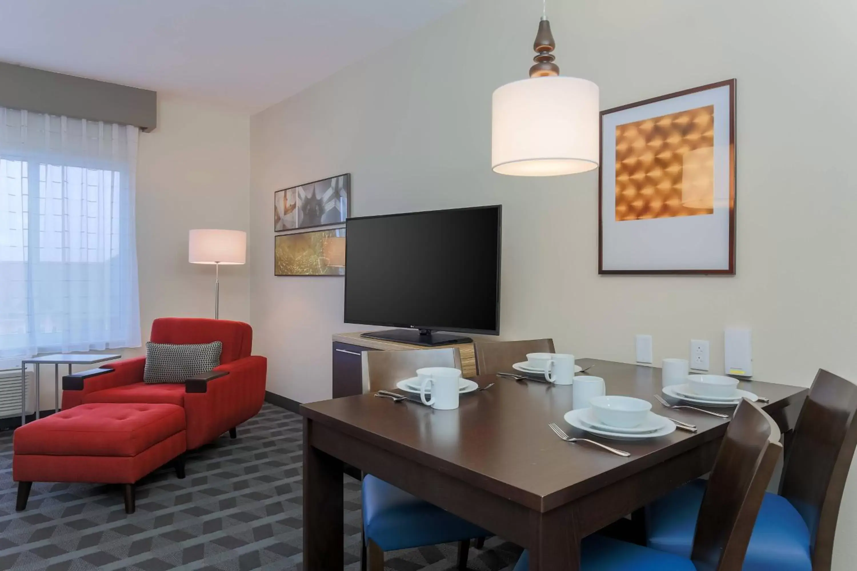 Living room, Dining Area in TownePlace Suites by Marriott McAllen Edinburg