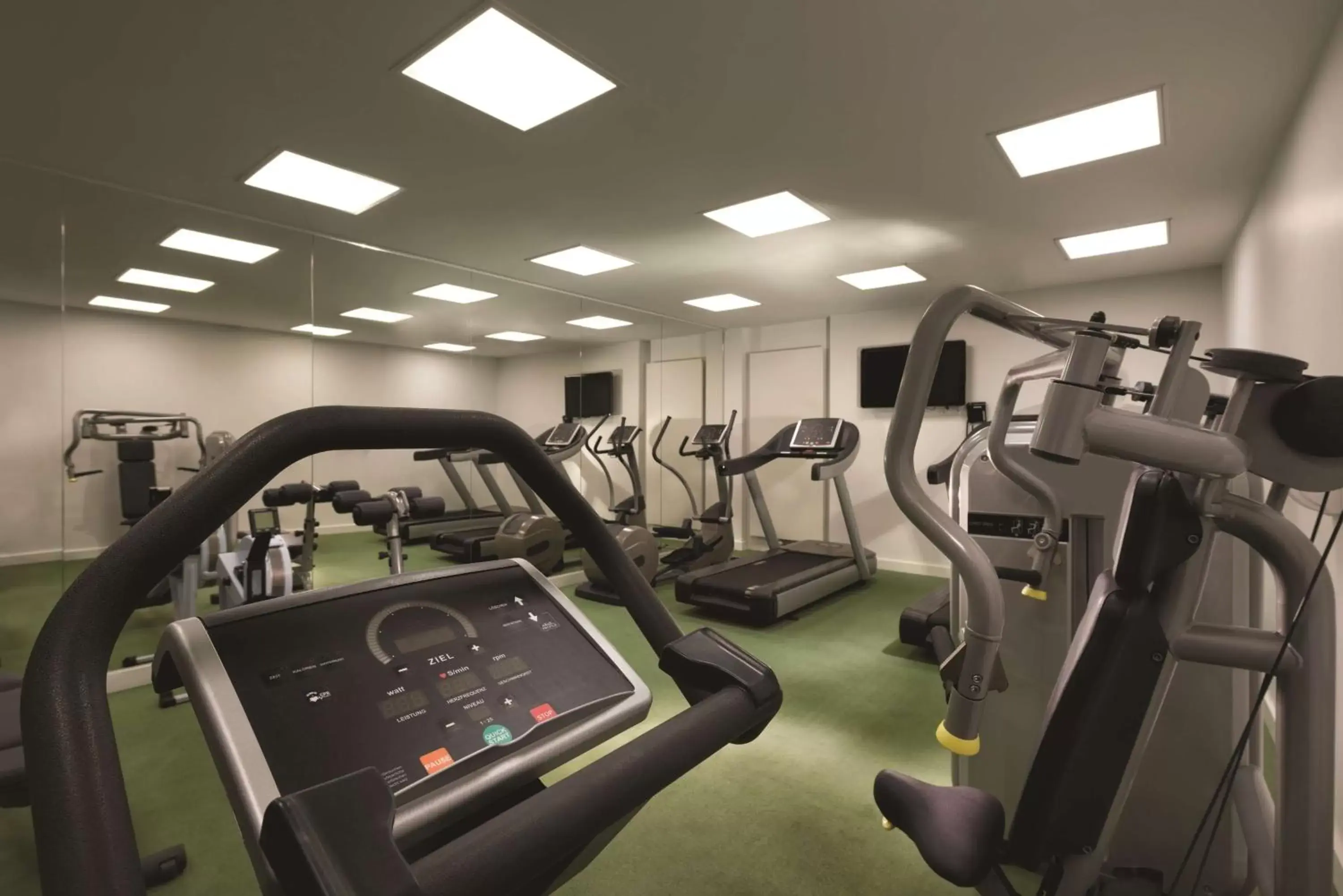 Spa and wellness centre/facilities, Fitness Center/Facilities in Adina Apartment Hotel Berlin Hackescher Markt