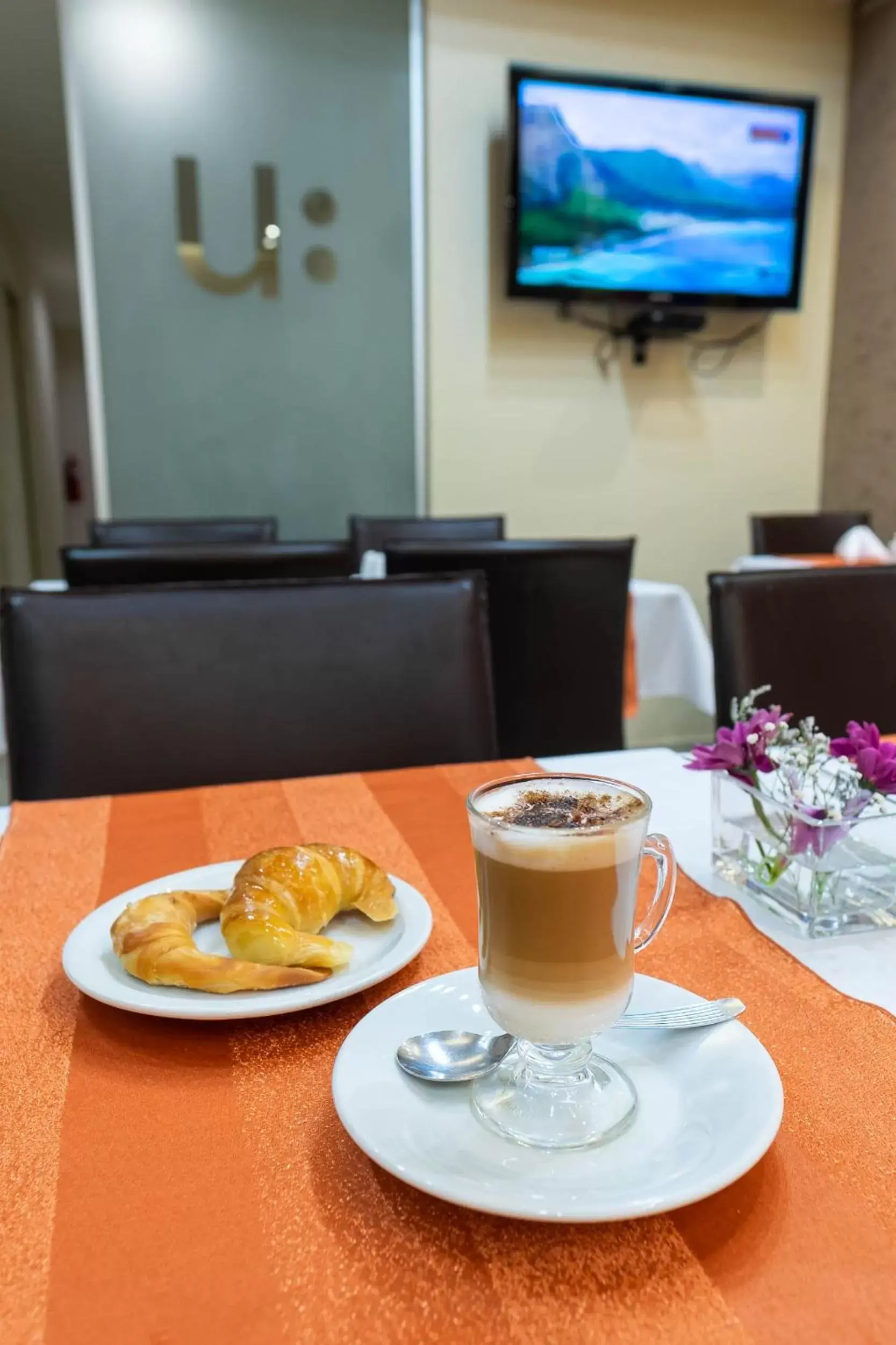 Breakfast in Urban Suites Recoleta Boutique Hotel