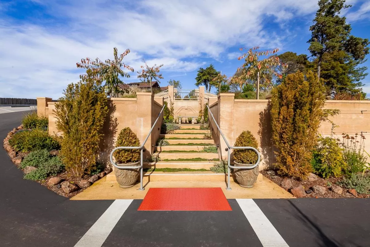 Garden in Noyo Harbor Inn