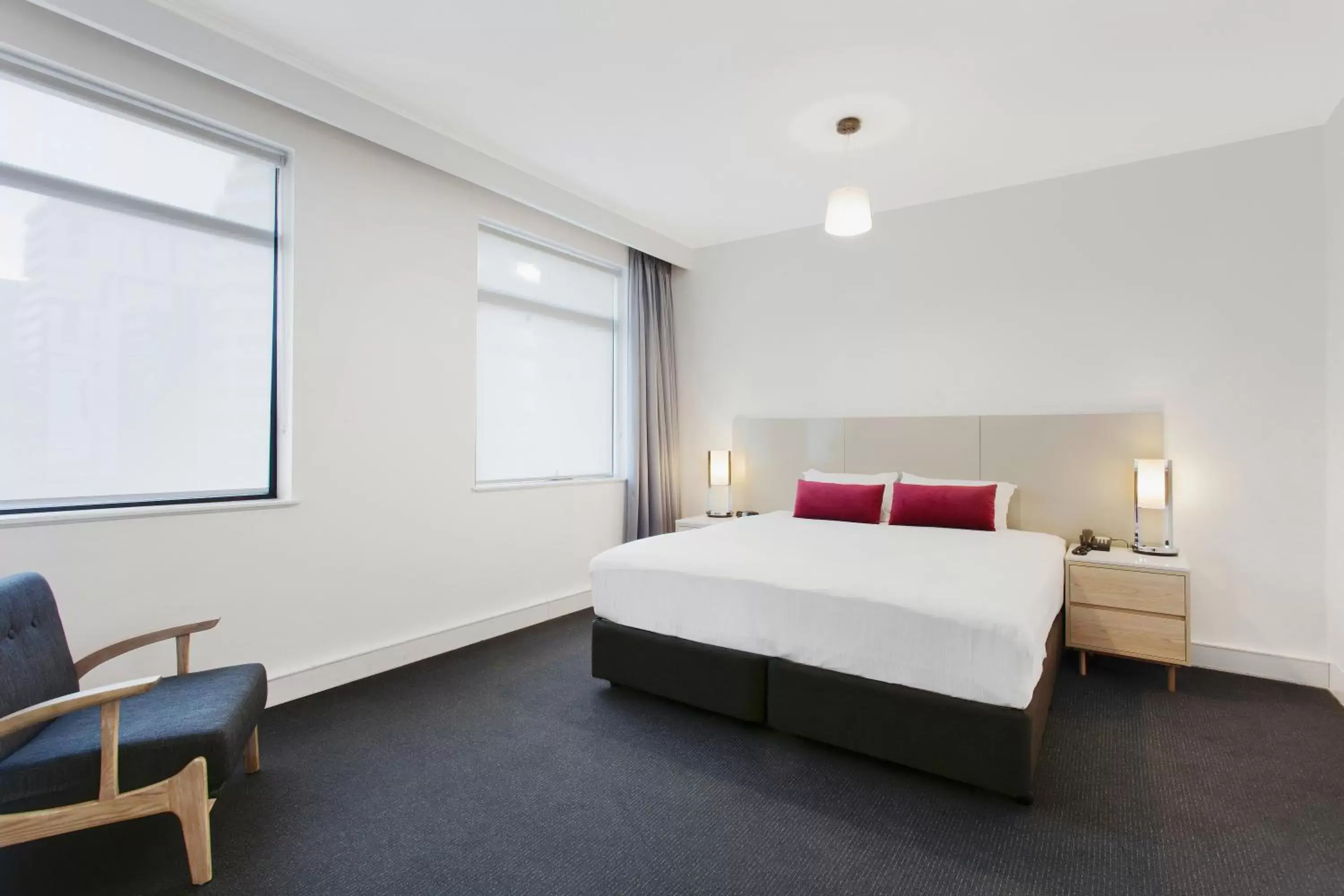 Bedroom, Bed in Mercure Melbourne Albert Park