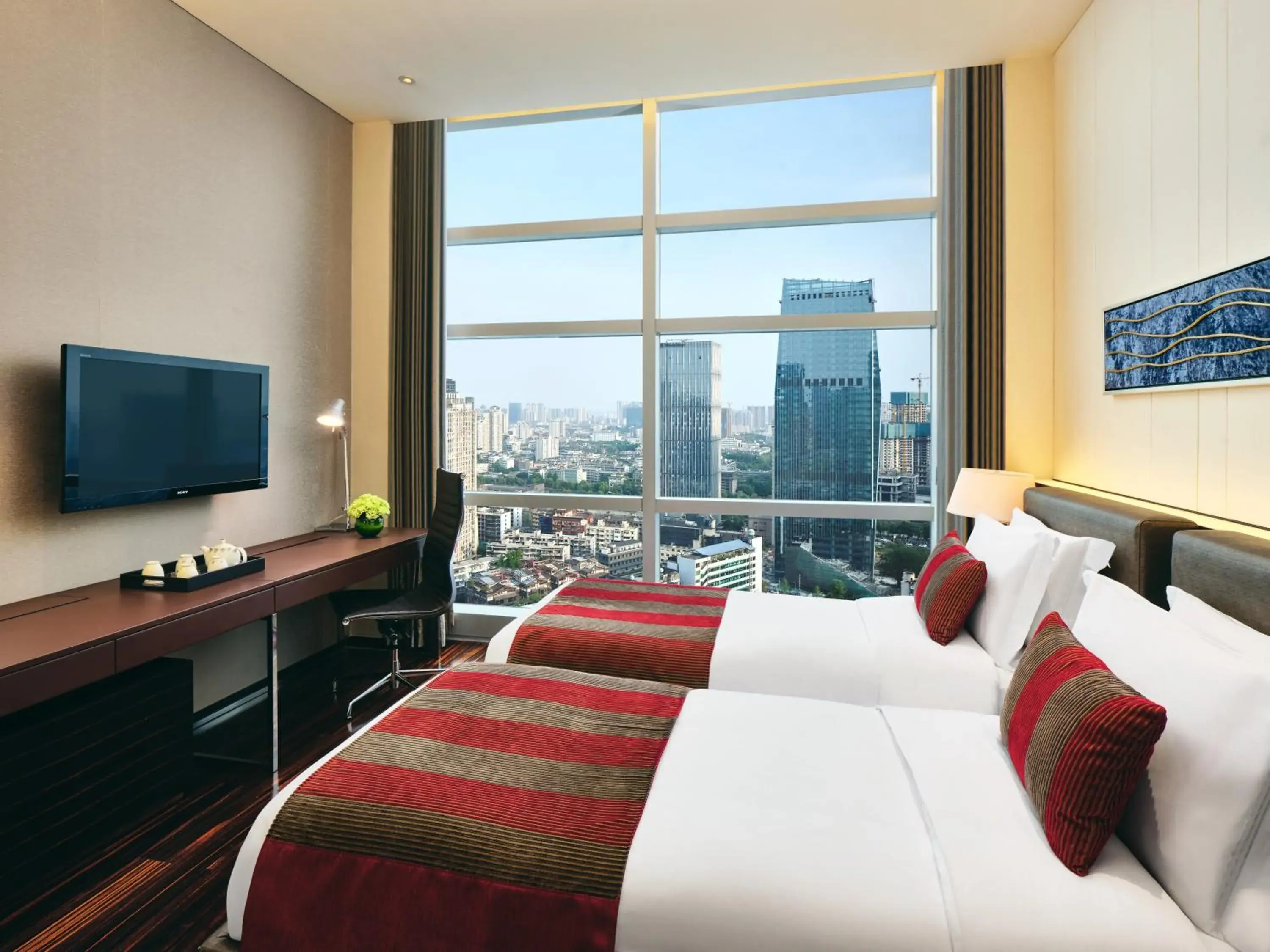 Photo of the whole room, Room Photo in Intercontinental Residences Chengdu City Center