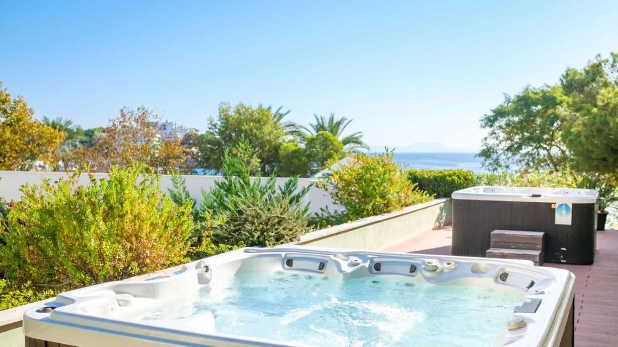 Garden view in Hotel Agua Beach