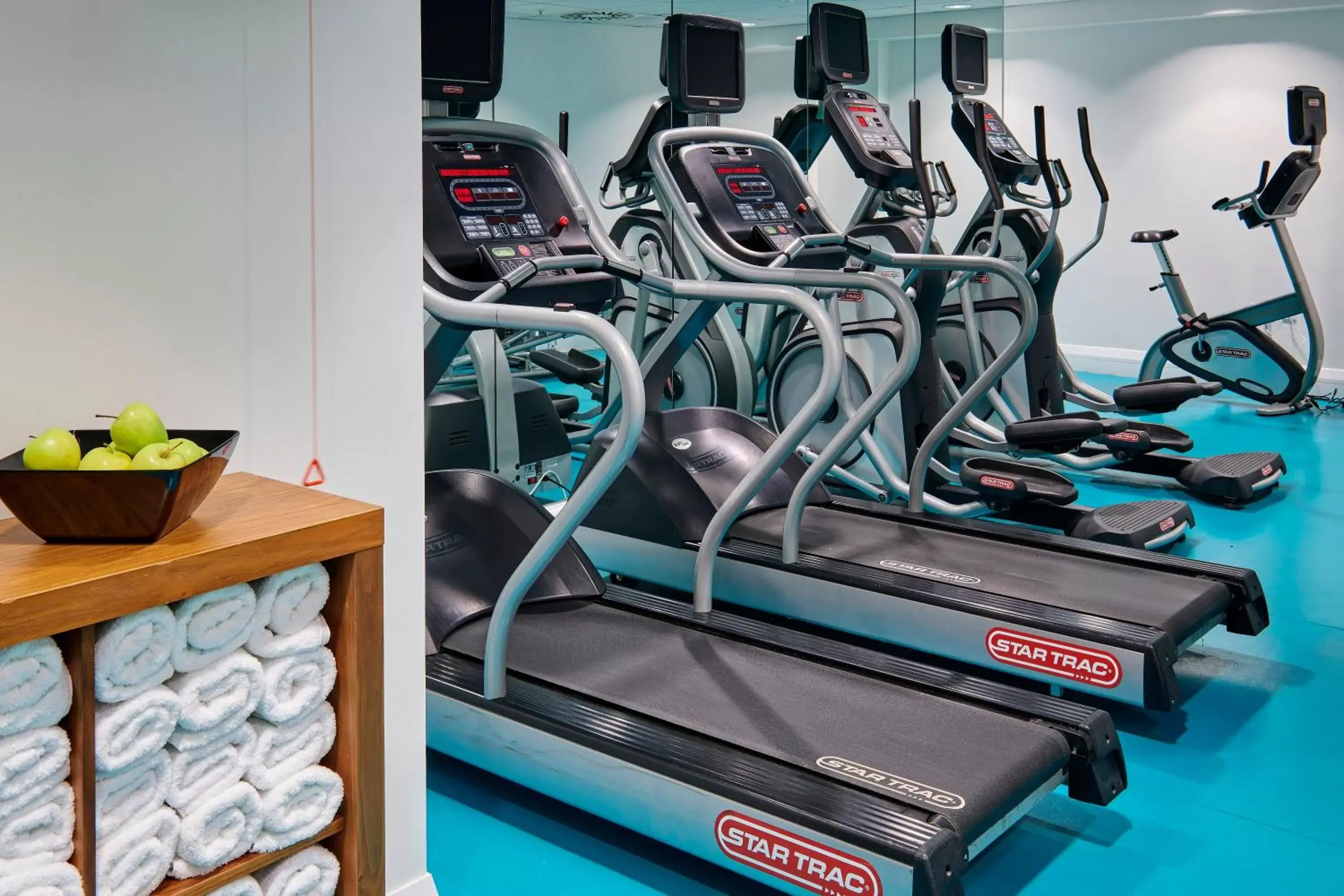 Fitness centre/facilities, Fitness Center/Facilities in Crowne Plaza Manchester City Centre, an IHG Hotel