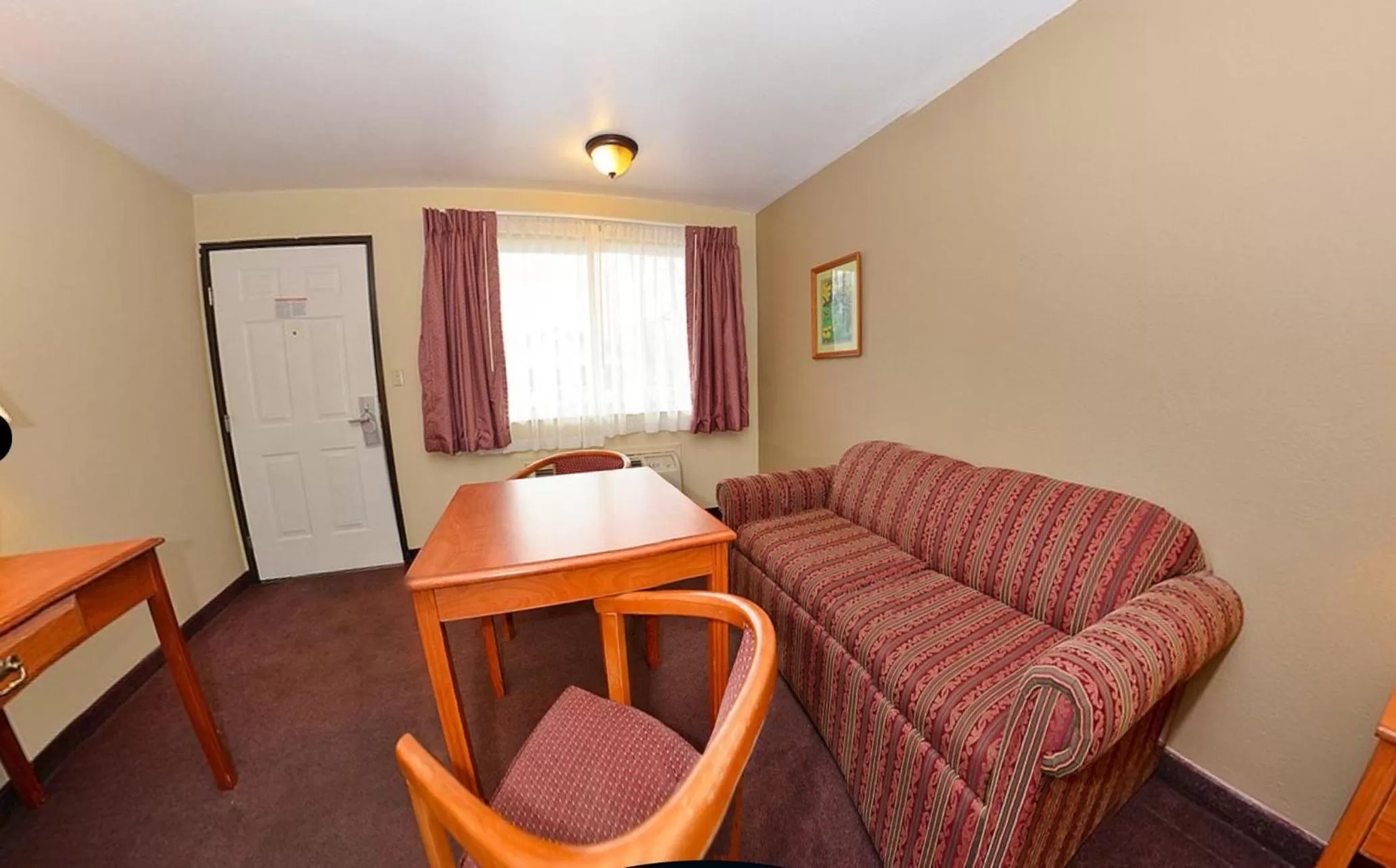 TV and multimedia in Sunset Inn - John Day