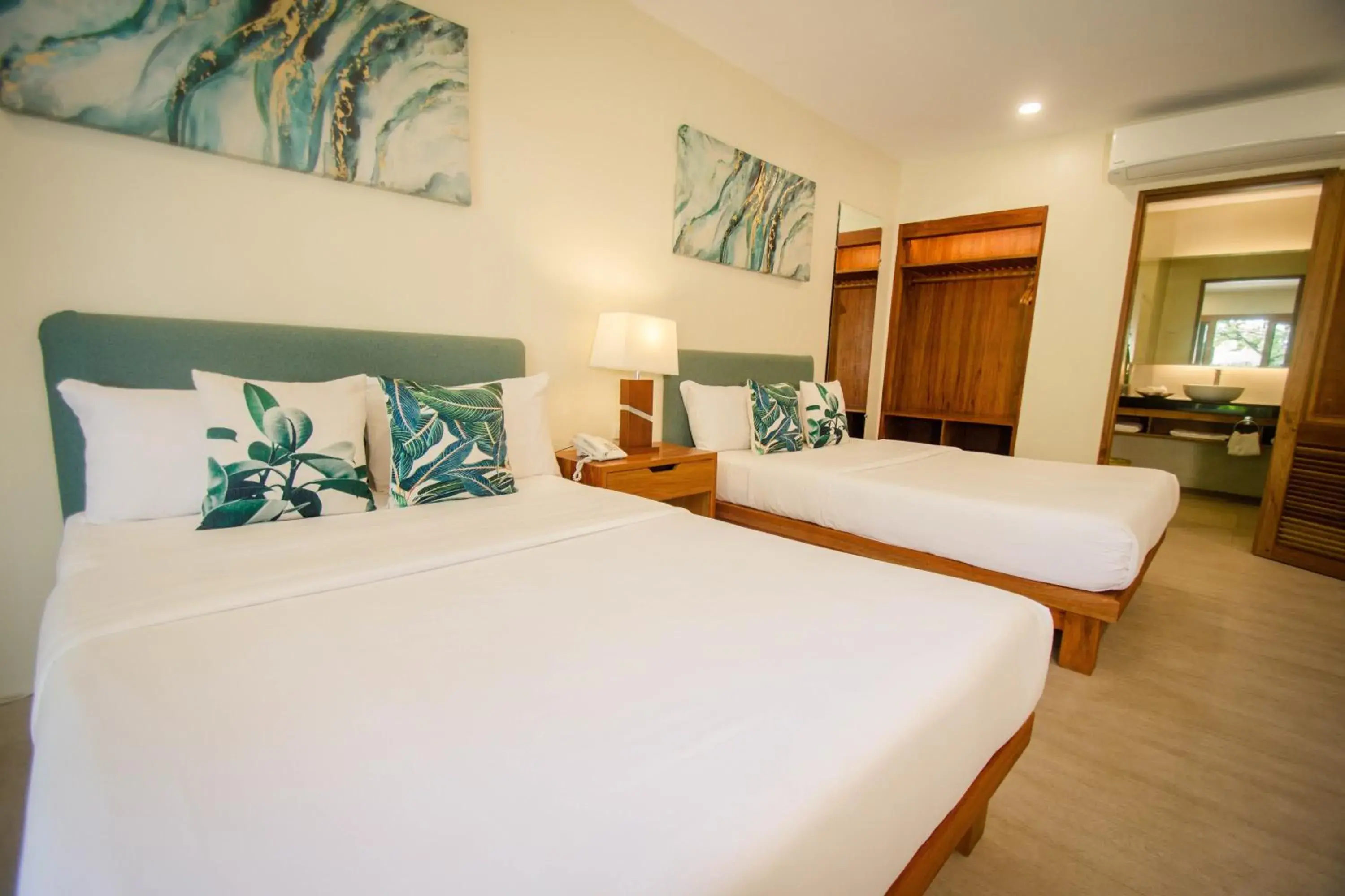 Bed in Almont Inland Resort