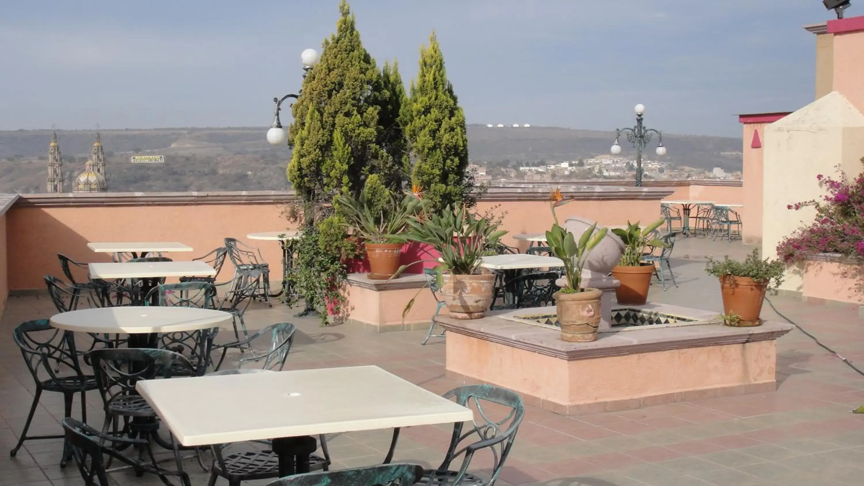 Balcony/Terrace, Restaurant/Places to Eat in Hotel Quinta Cesar
