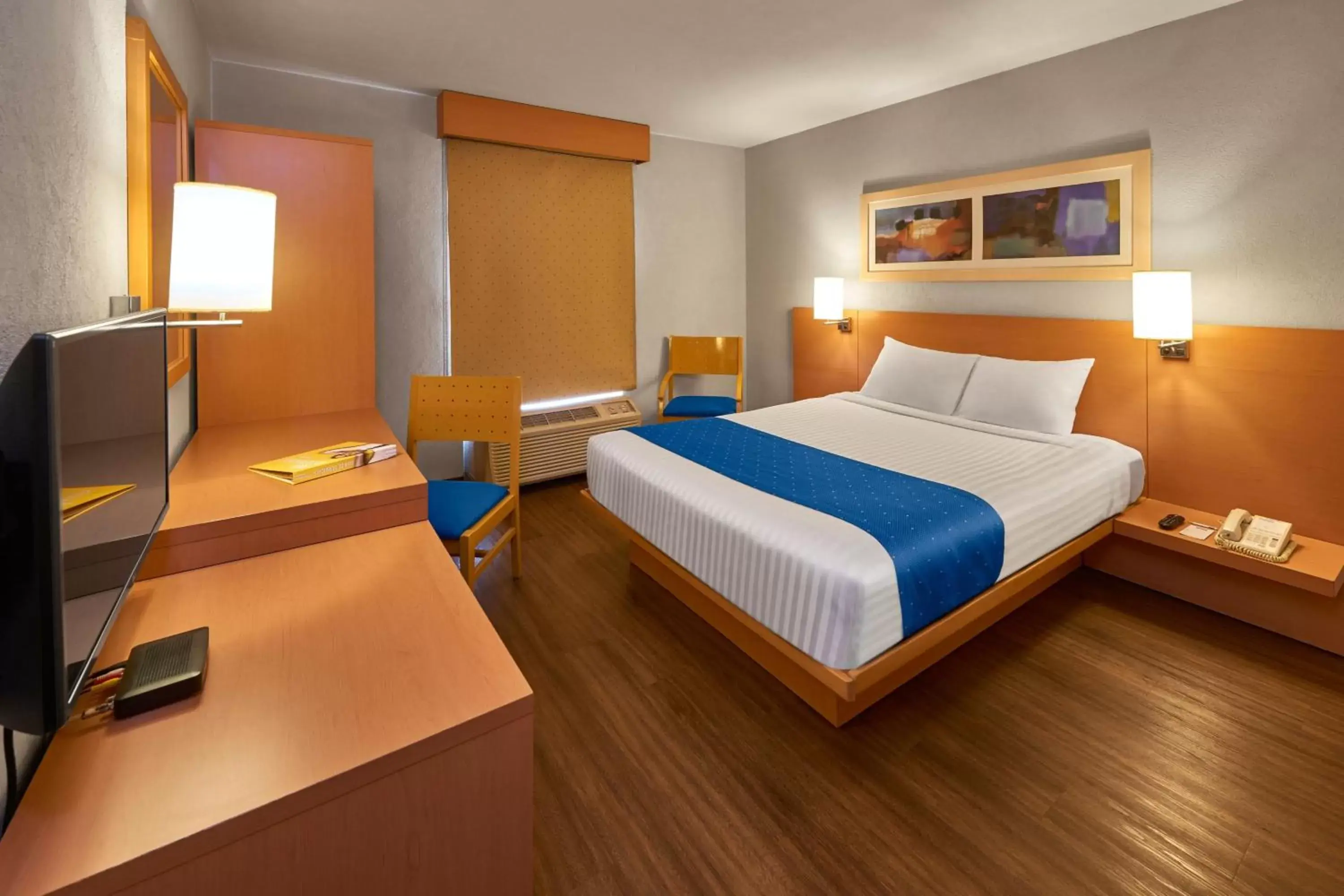 Photo of the whole room, Bed in City Express by Marriott Tuxtla Gutiérrez