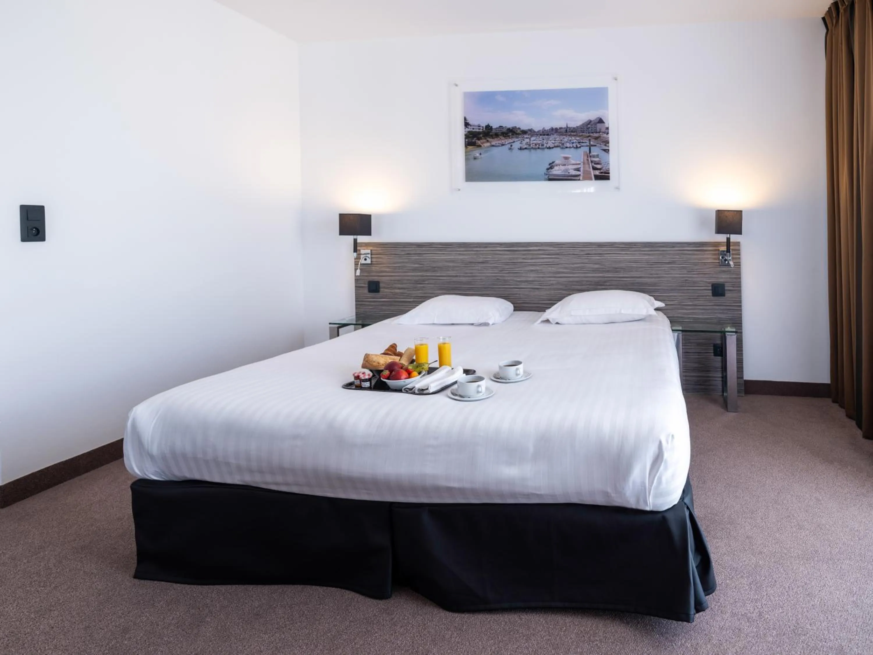 Bed in Golden Tulip La Baule Hotel and Residence