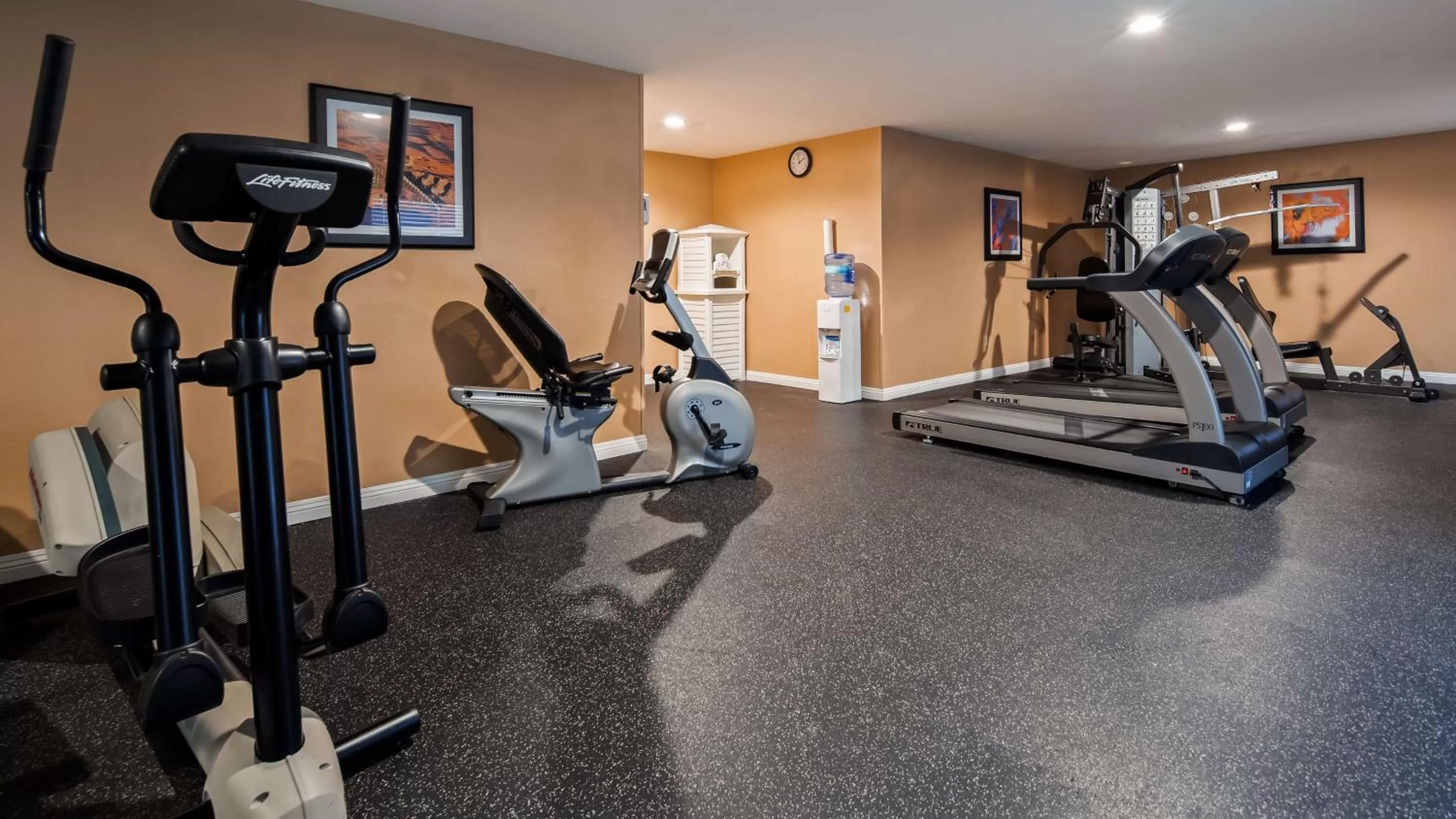 Fitness centre/facilities in Best Western Plus Heritage Inn