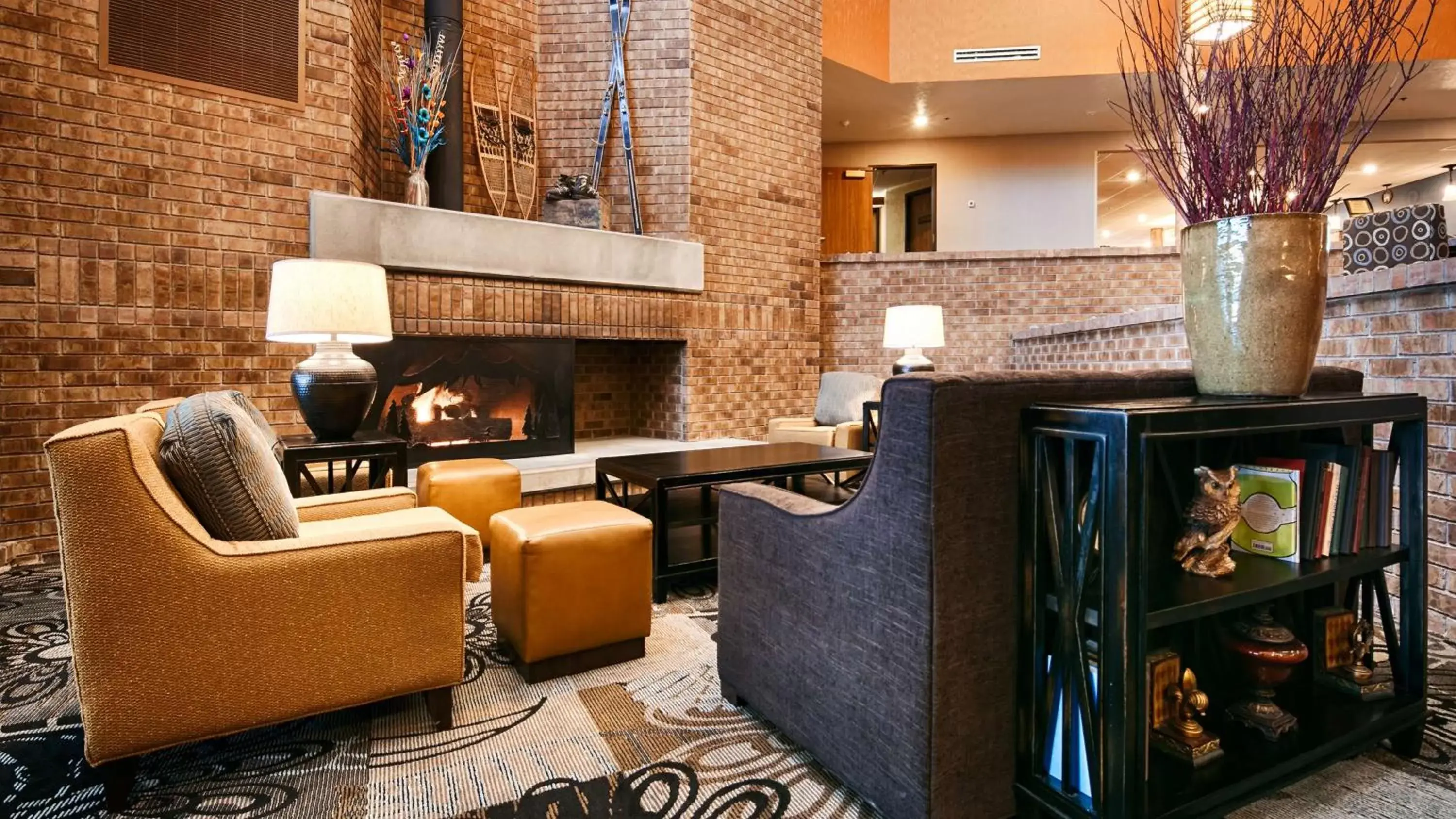Lobby or reception in Best Western Landmark Inn