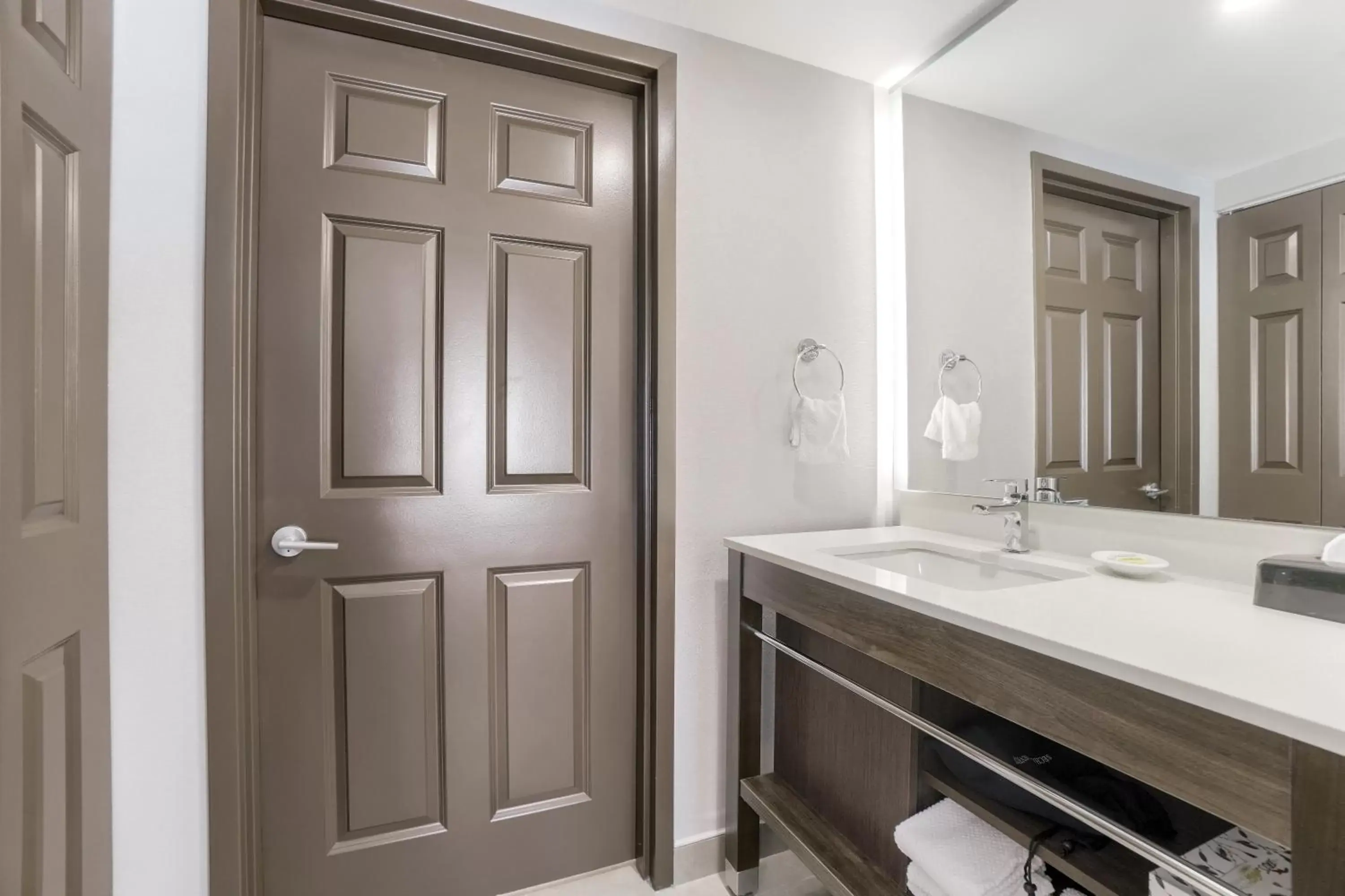 Bathroom in Executive Residency by Best Western Toronto-Mississauga