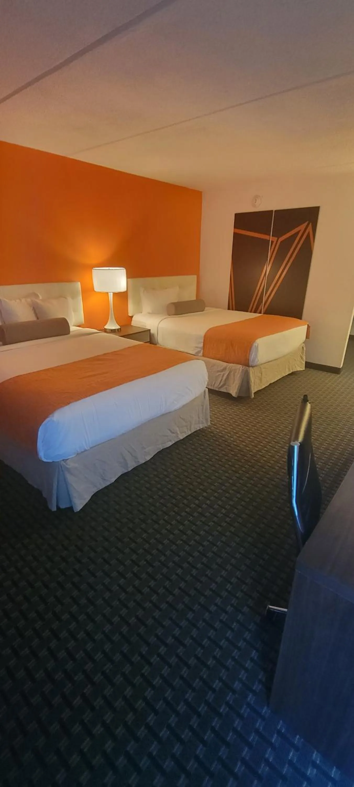 Bed in Howard Johnson by Wyndham Newburgh