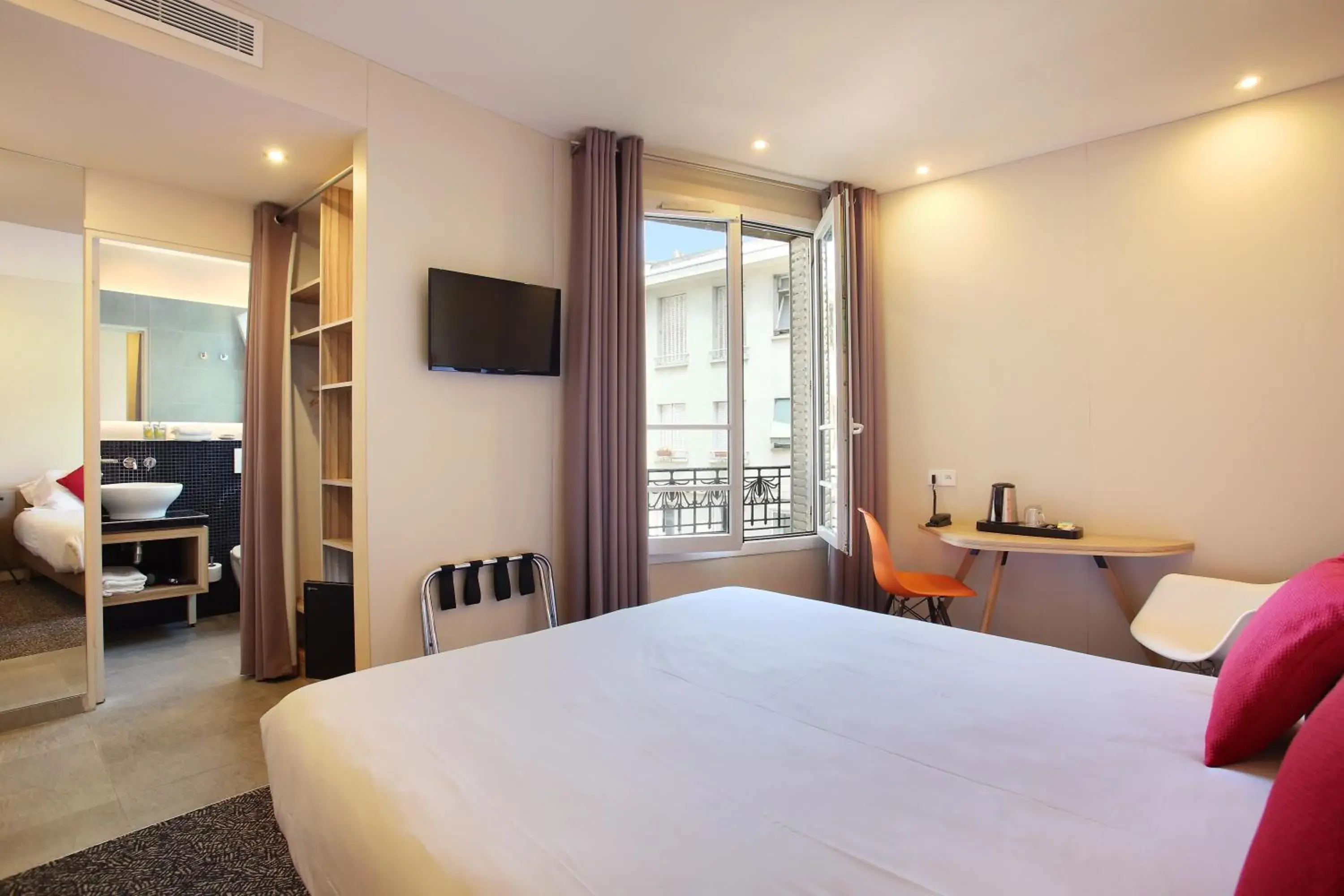 Bedroom, Bed in Hotel Auguste