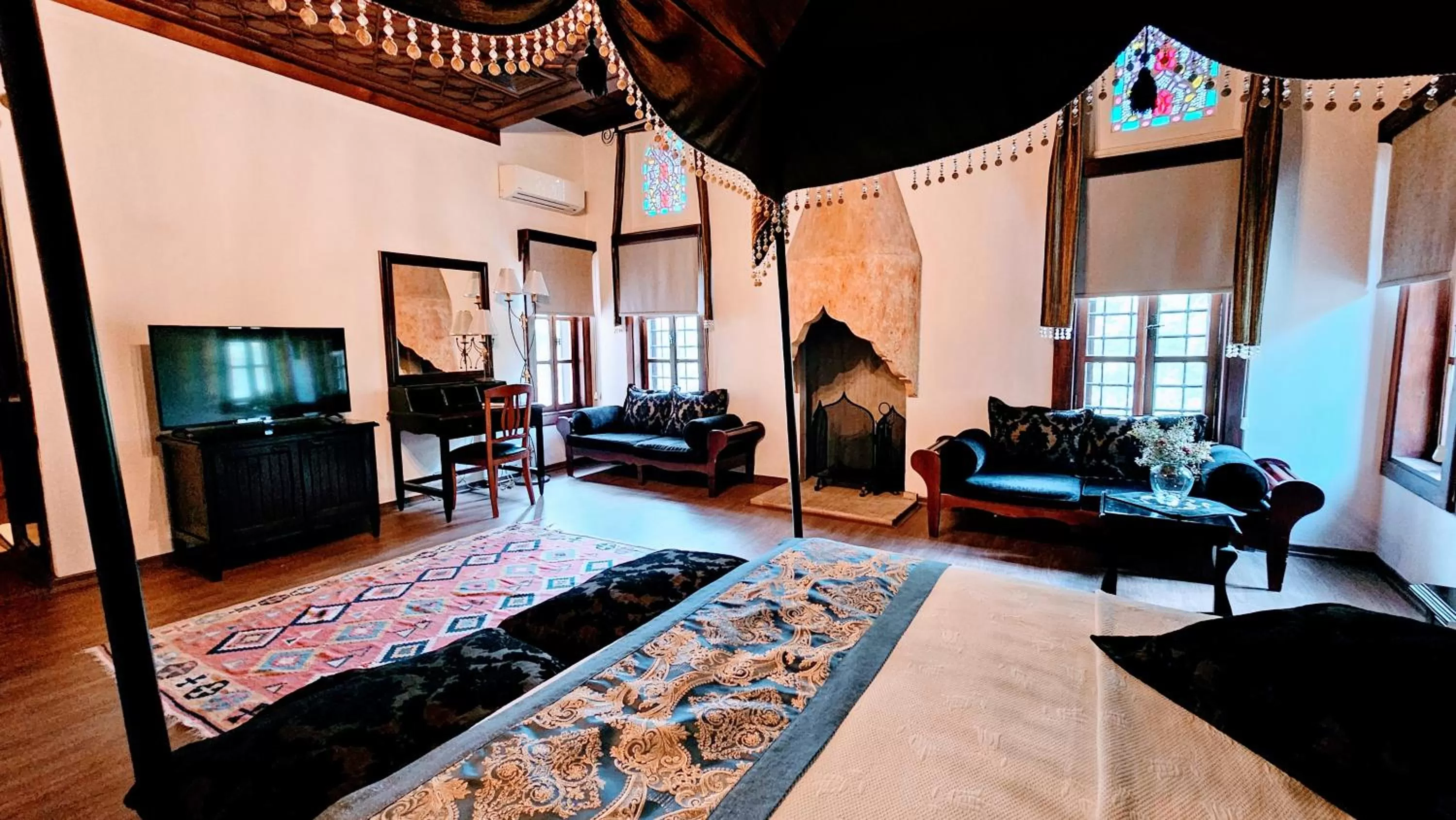 Bed in Otantik Hotel & Spa