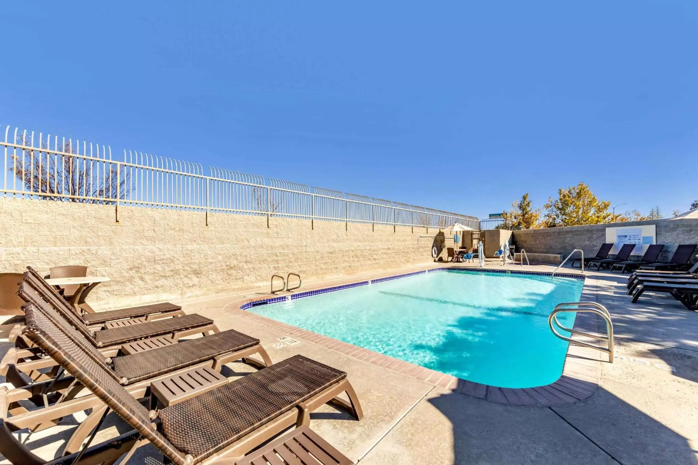 Activities, Swimming Pool in Comfort Inn & Suites Lancaster Antelope Valley