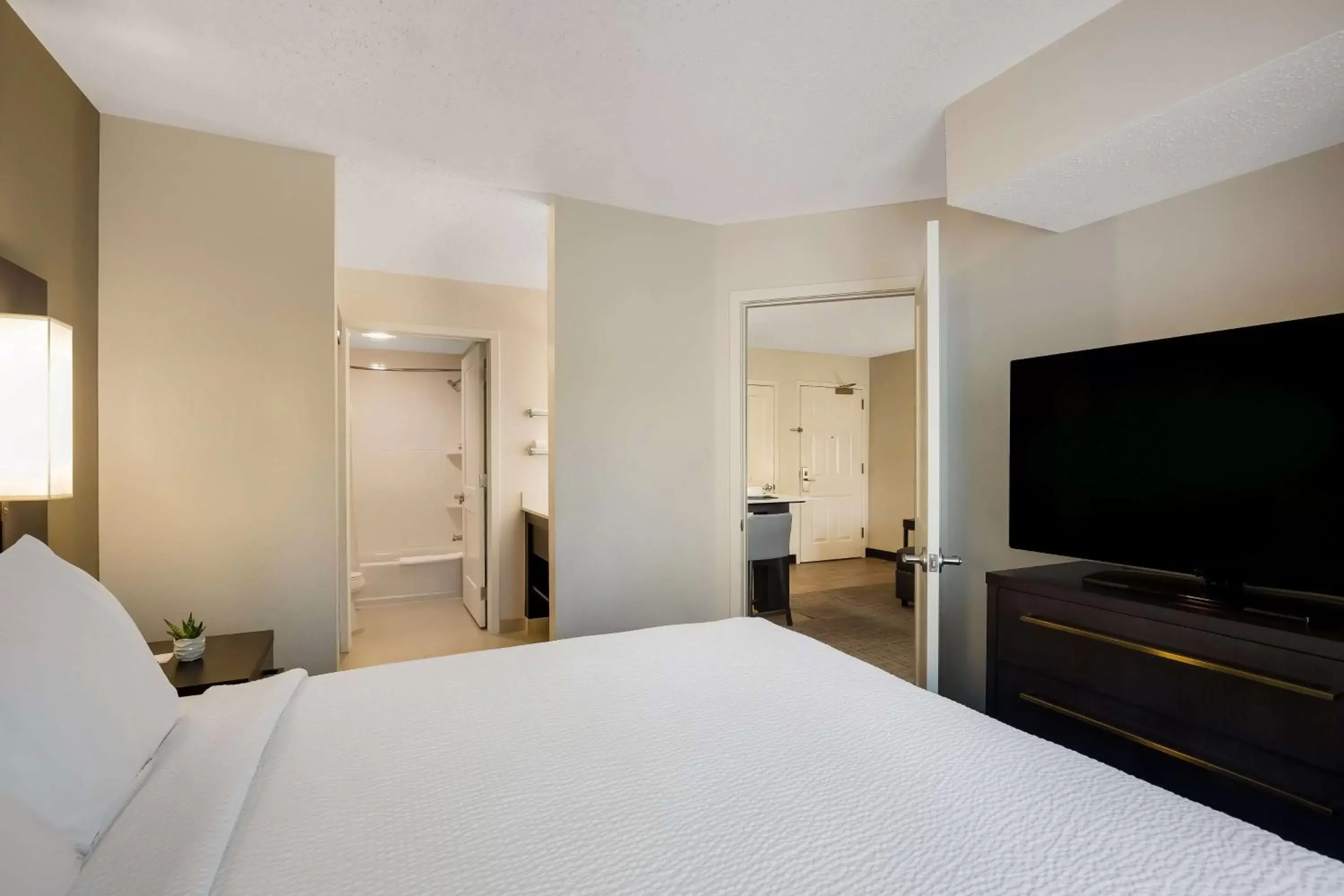 Bedroom, Bed in Sonesta ES Suites Parsippany Morris Plains