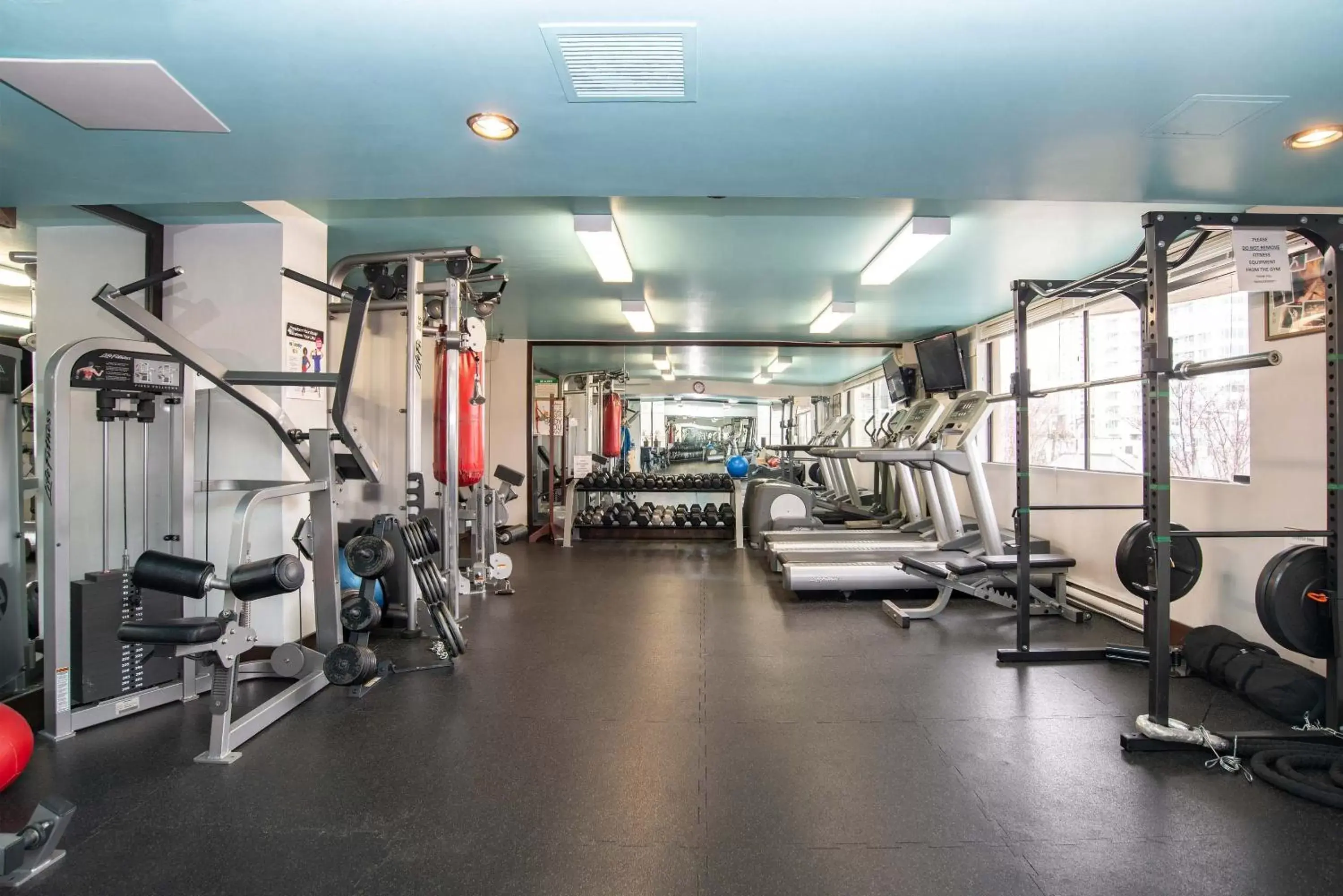 Fitness centre/facilities, Fitness Center/Facilities in Sandman Suites Vancouver on Davie