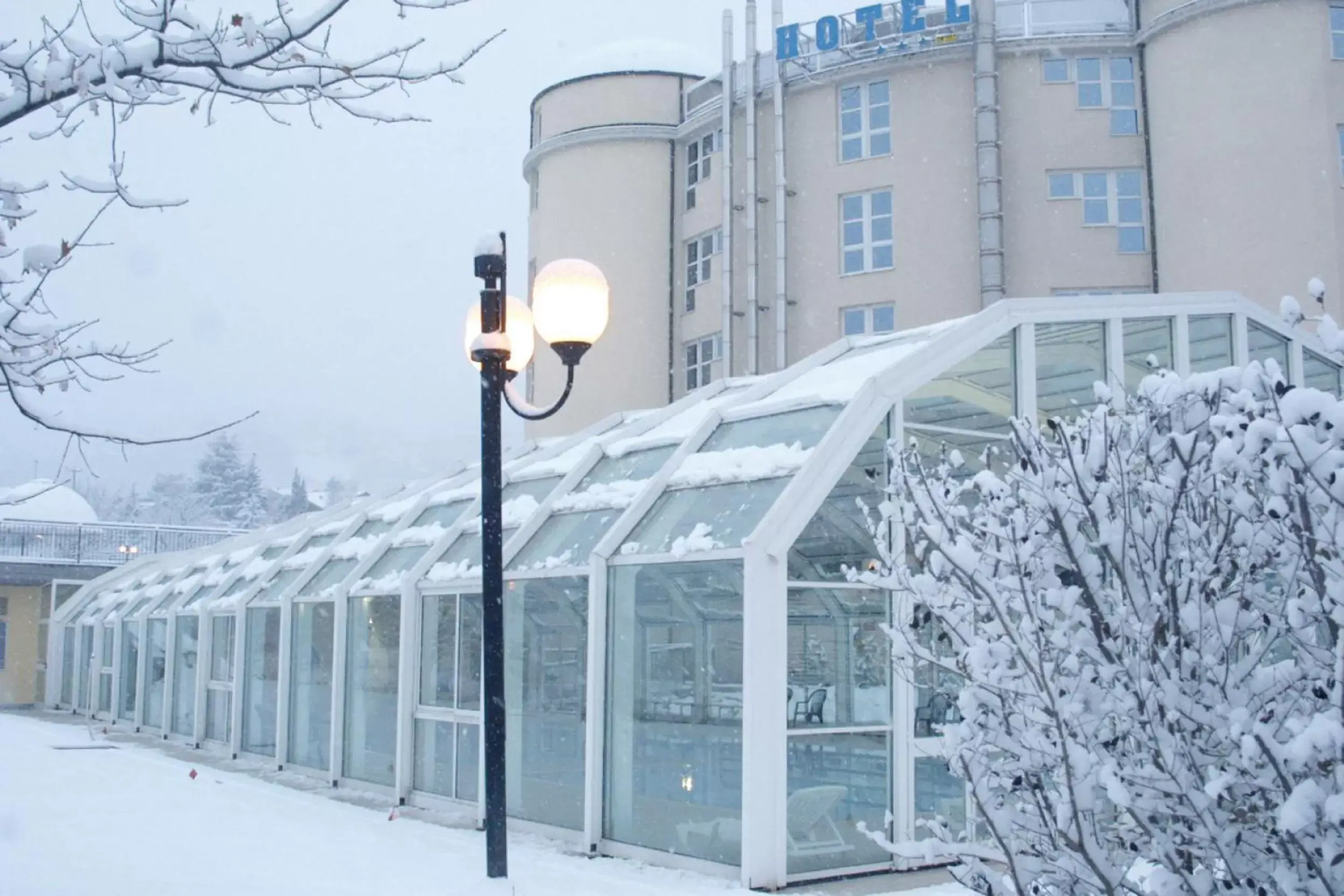 Swimming pool, Property Building in Etoile Du Nord