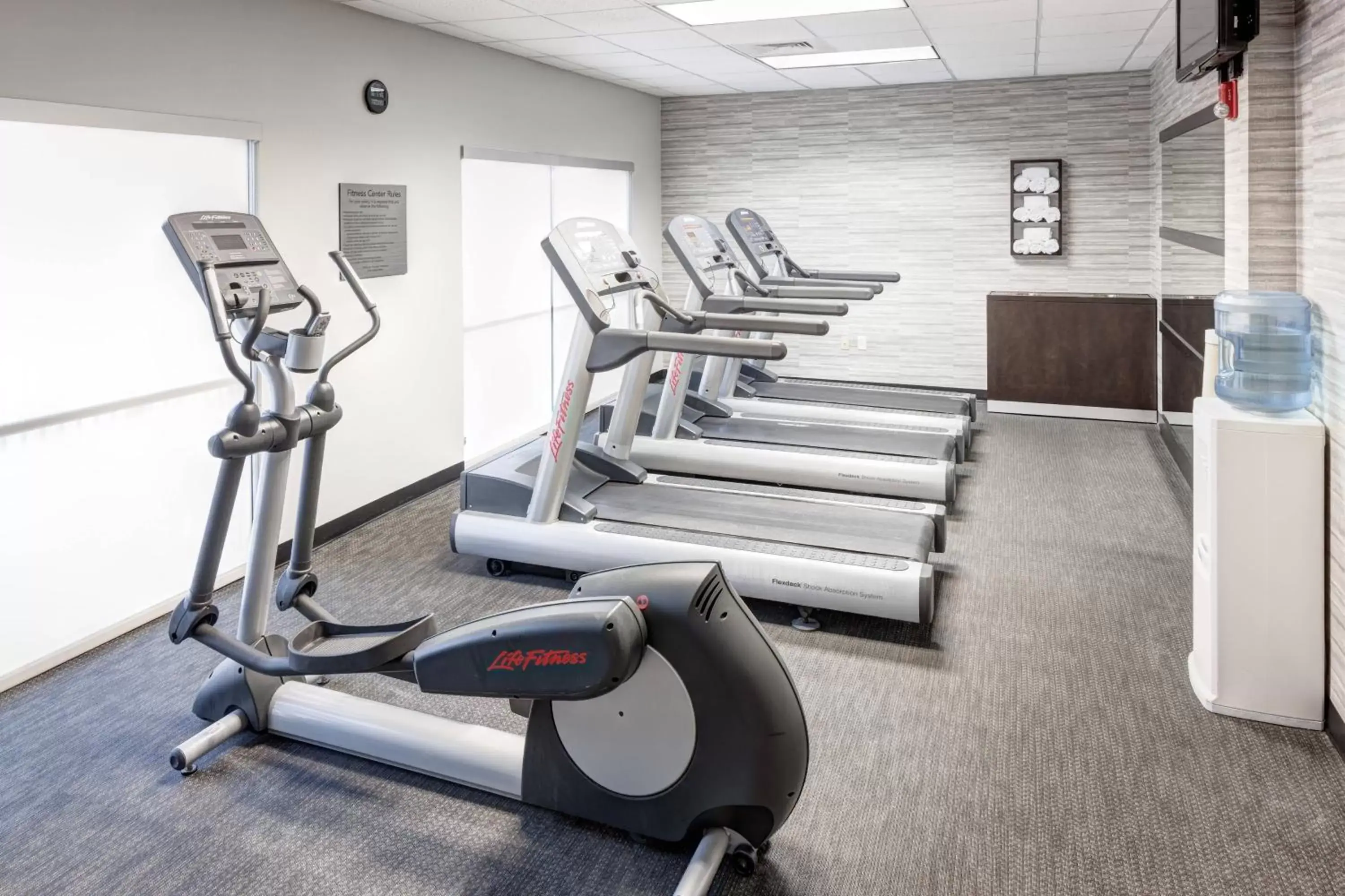 Fitness centre/facilities, Fitness Center/Facilities in Courtyard Hattiesburg