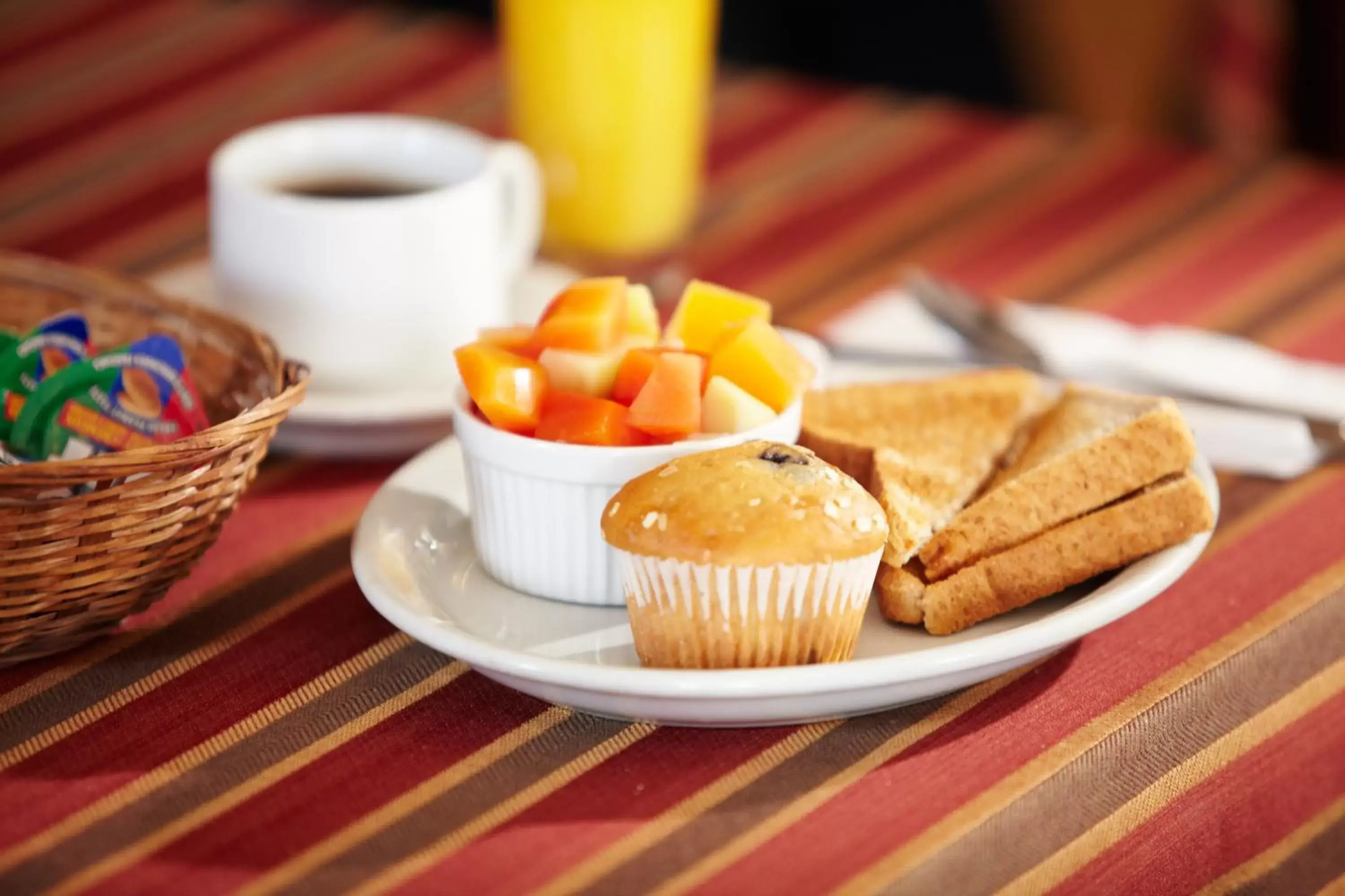 Breakfast in Golden Palm B & B