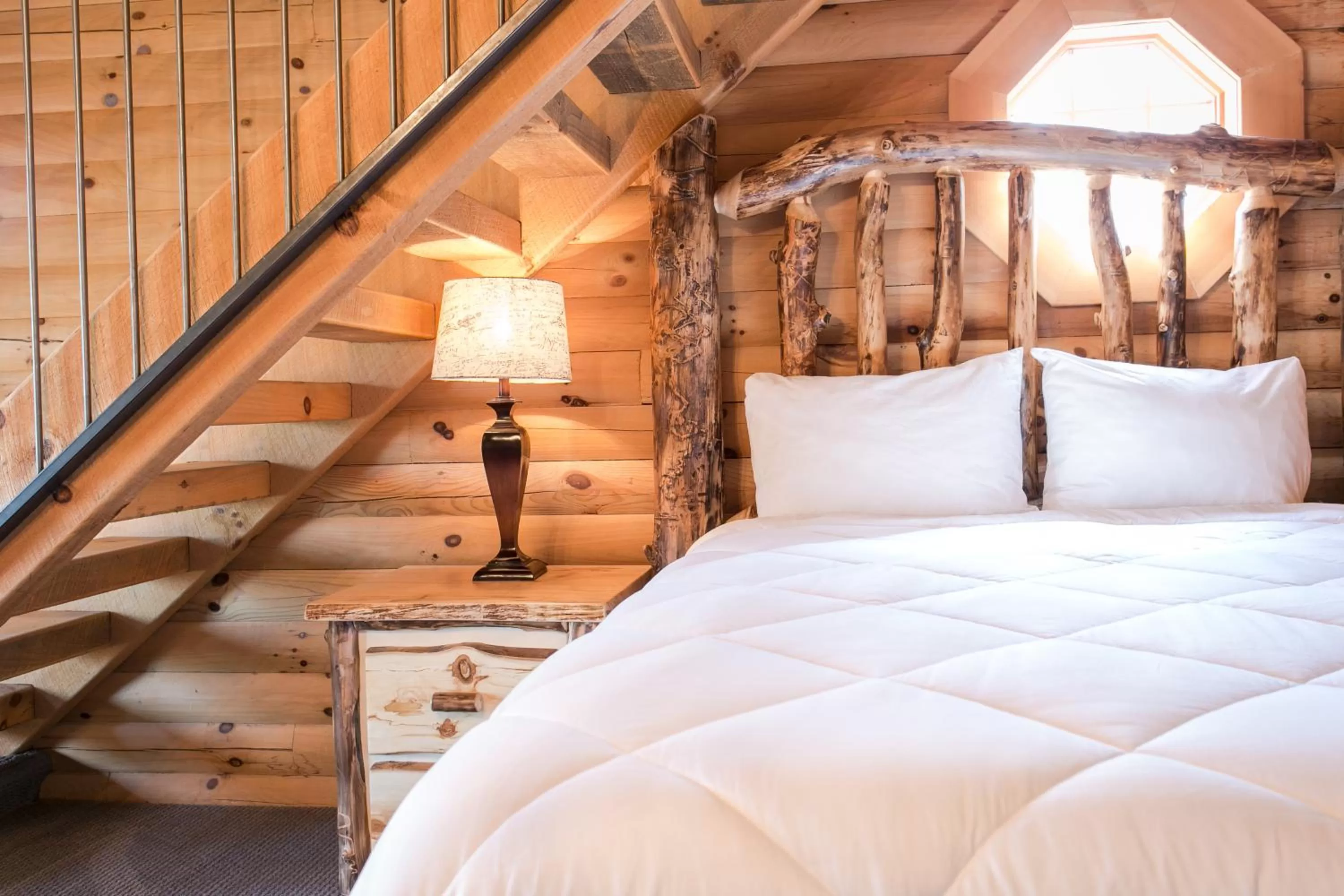 Bedroom, Bed in Coblentz Country Lodge by Amish Country Lodging