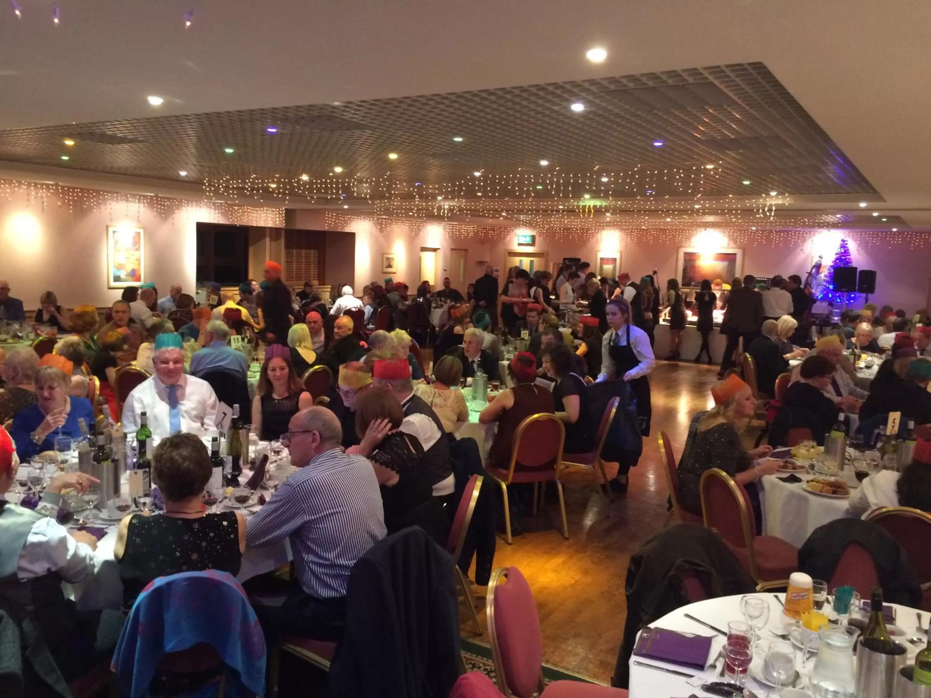 Evening entertainment in Cross Keys Hotel, Kelso