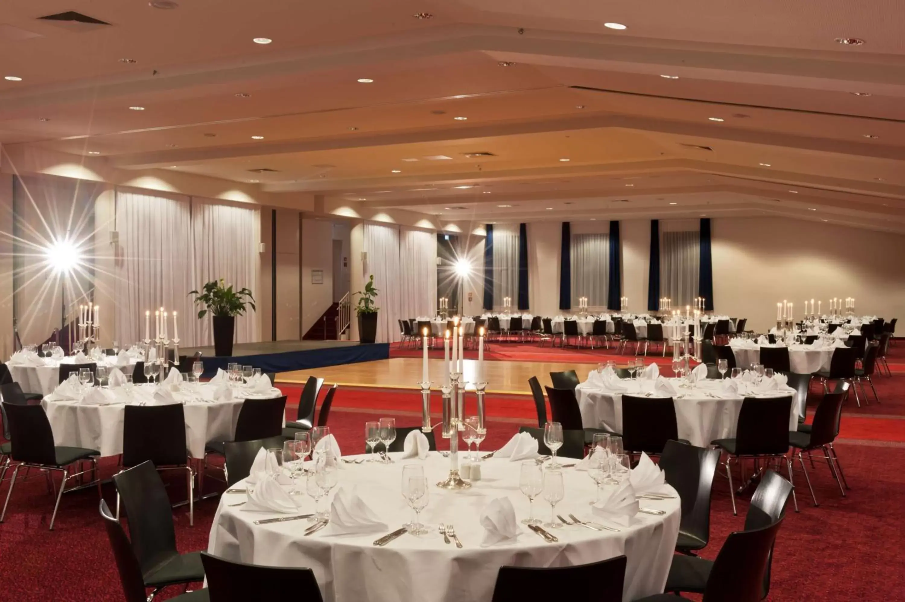 On site, Restaurant/Places to Eat in Radisson Blu Park Hotel & Conference Centre