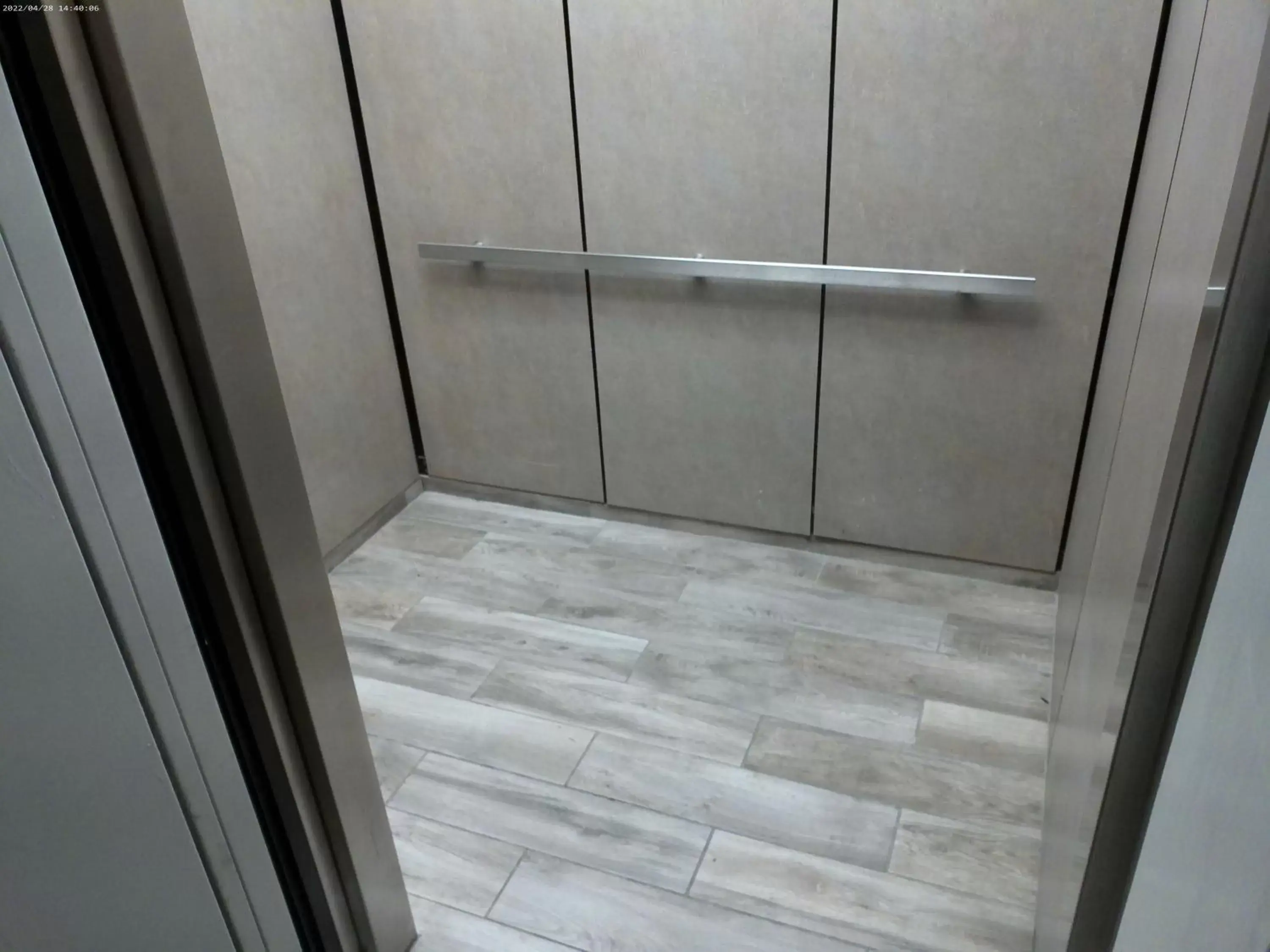 elevator, Bathroom in Days Inn & Suites by Wyndham Tucson/Marana