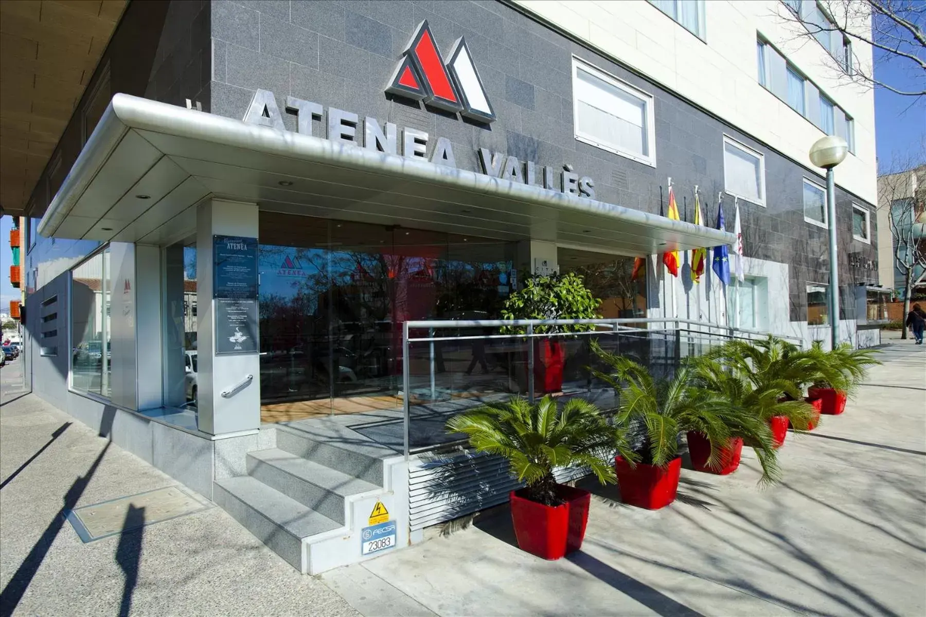 Facade/entrance in Aparthotel Atenea Valles