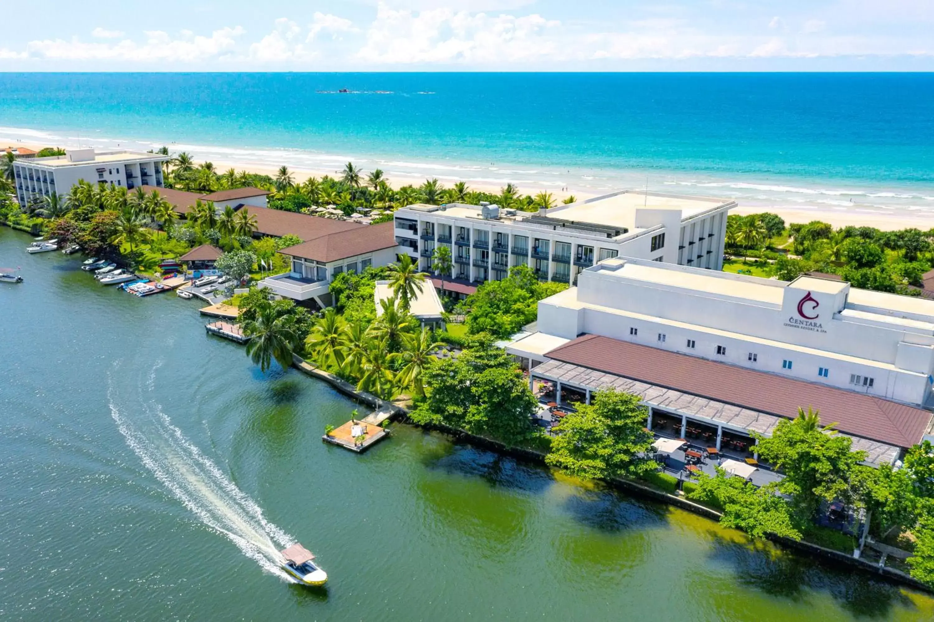 Property building, Bird's-eye View in Centara Ceysands Resort & Spa Sri Lanka