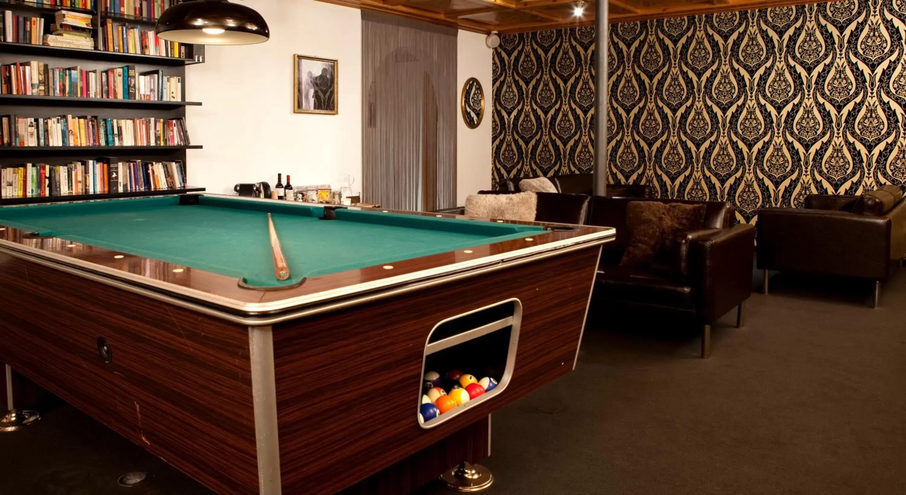 Billiard, Billiards in Arena Lodge