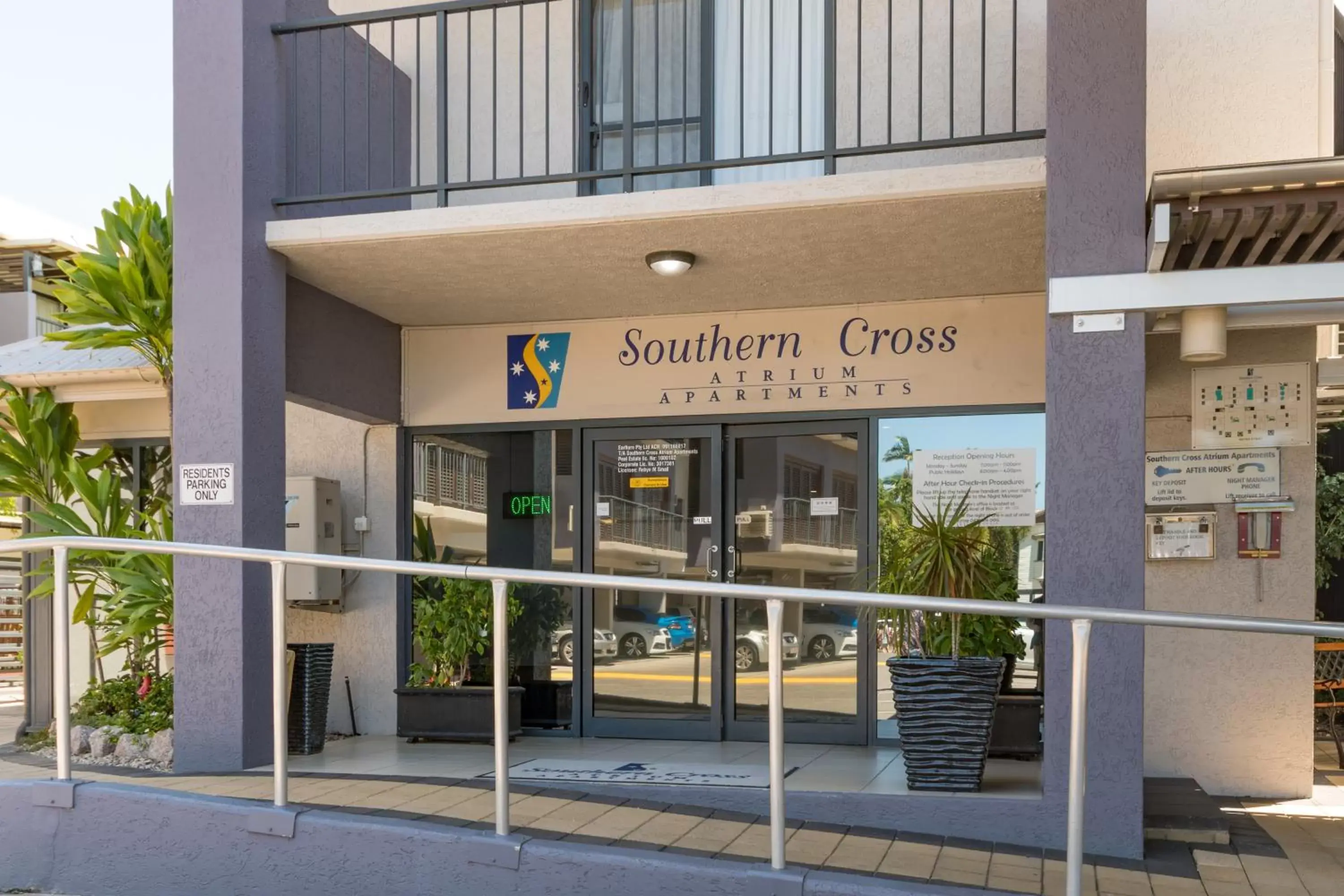 Facade/entrance in Southern Cross Atrium Apartments