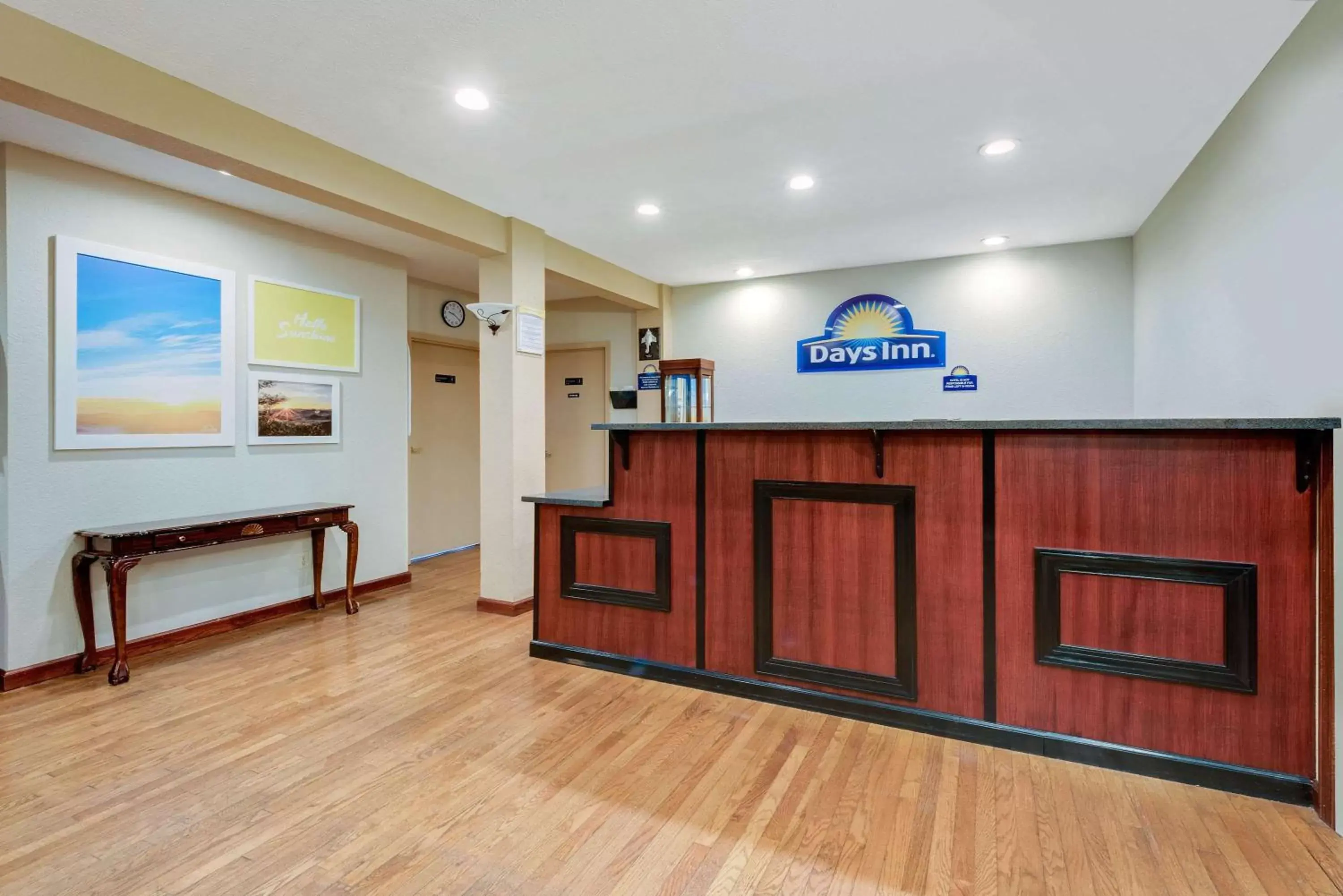 Lobby or reception in Days Inn by Wyndham Fairmont Lobby or reception in Days Inn by Wyndham Fairmont
