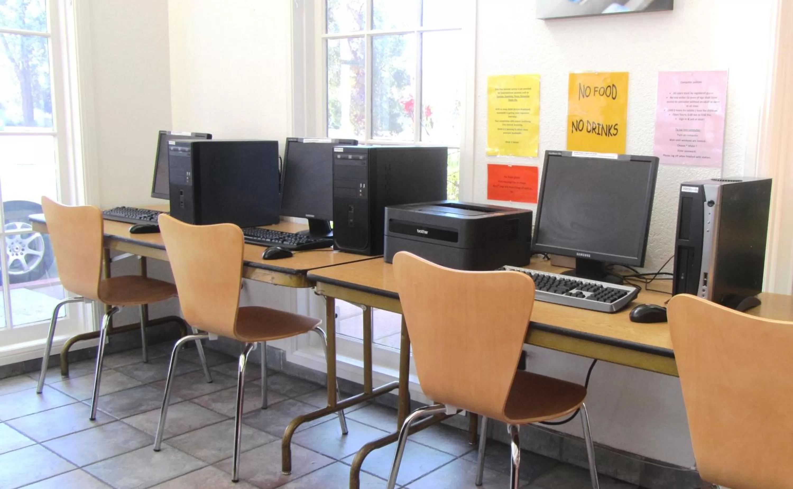 Business facilities in Motel 6 Hemet