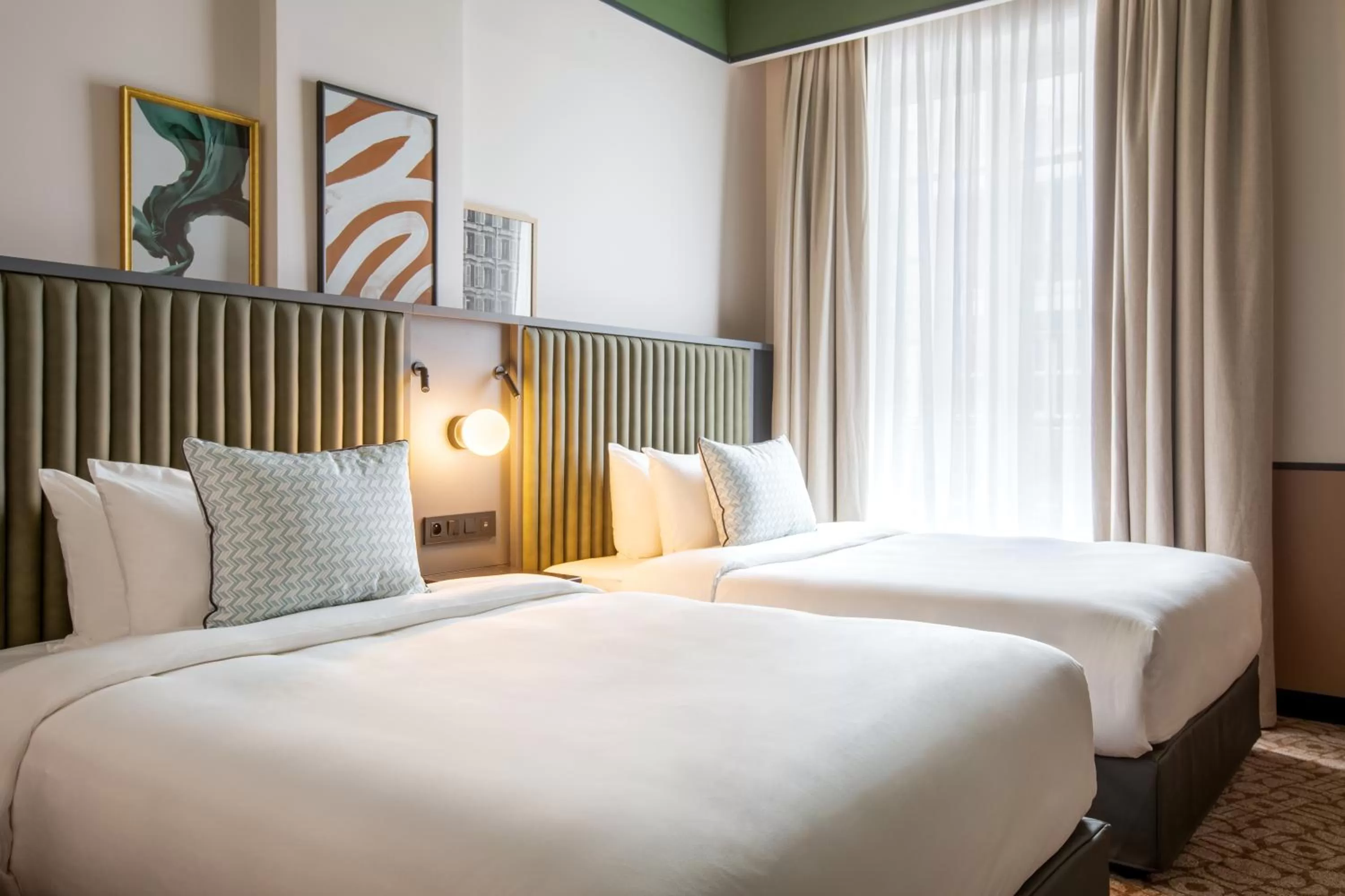 Bed in Le Parchamp, a Tribute Portfolio Hotel, Paris Boulogne
